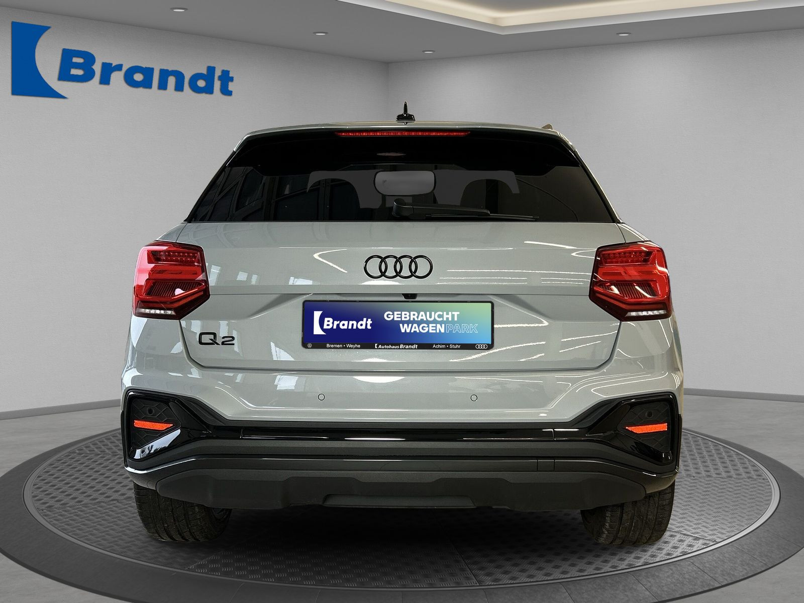 Audi - Q2_6