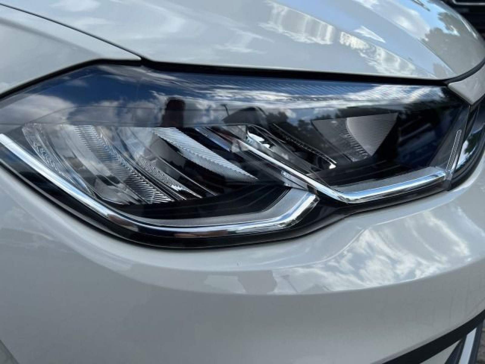 Volkswagen - Polo_30