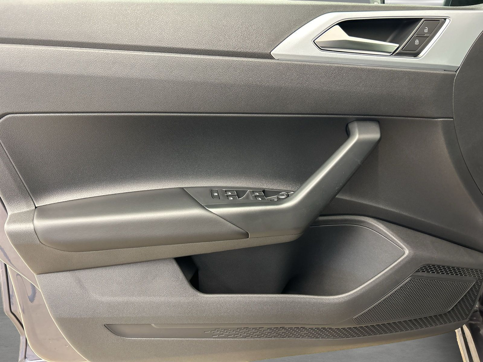 Volkswagen - Polo_23