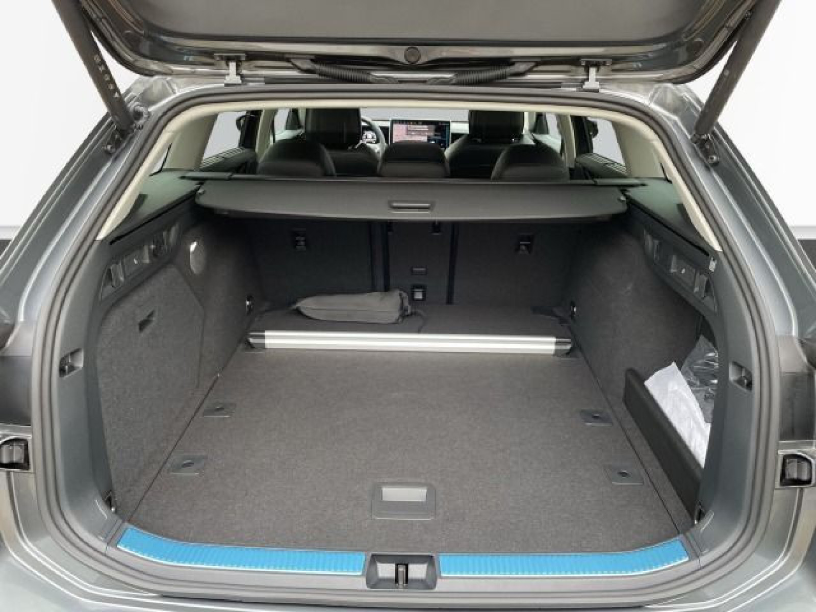 Volkswagen - Passat Variant_12