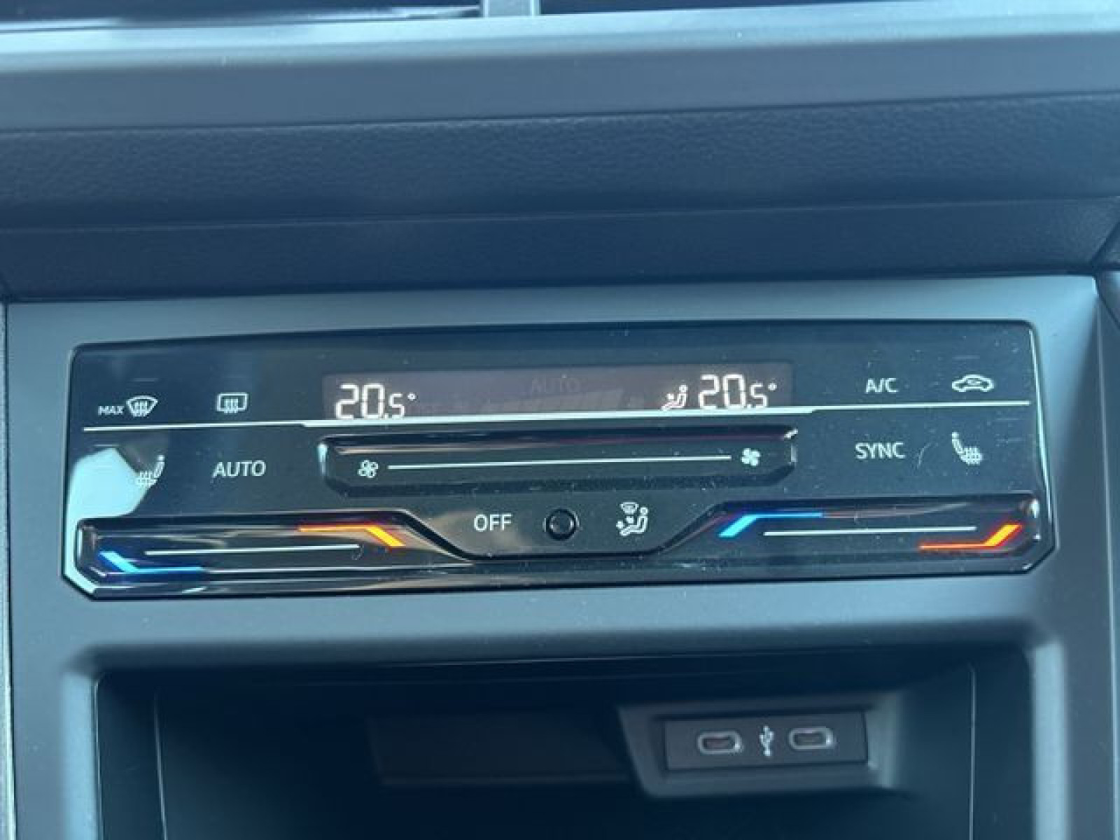 Volkswagen - Taigo_19