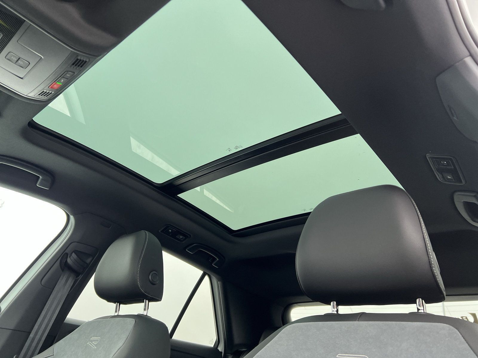 Volkswagen - T-Roc_32