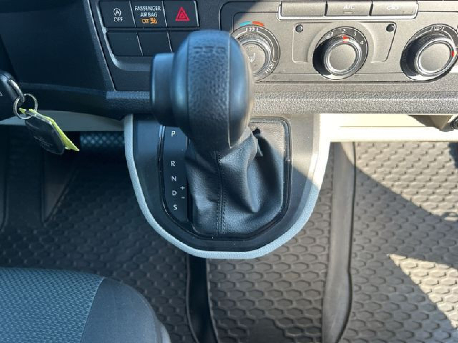 Volkswagen - T6 Kasten_15