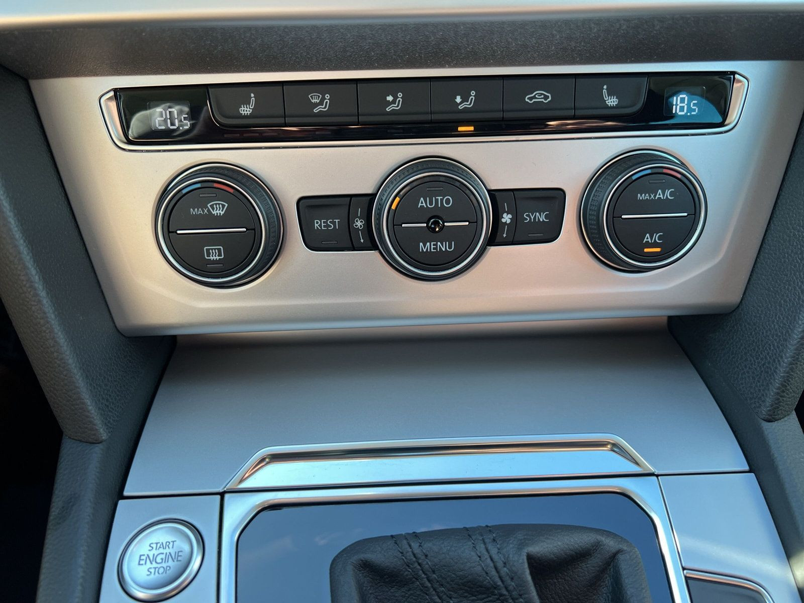 Volkswagen - Passat Variant_16