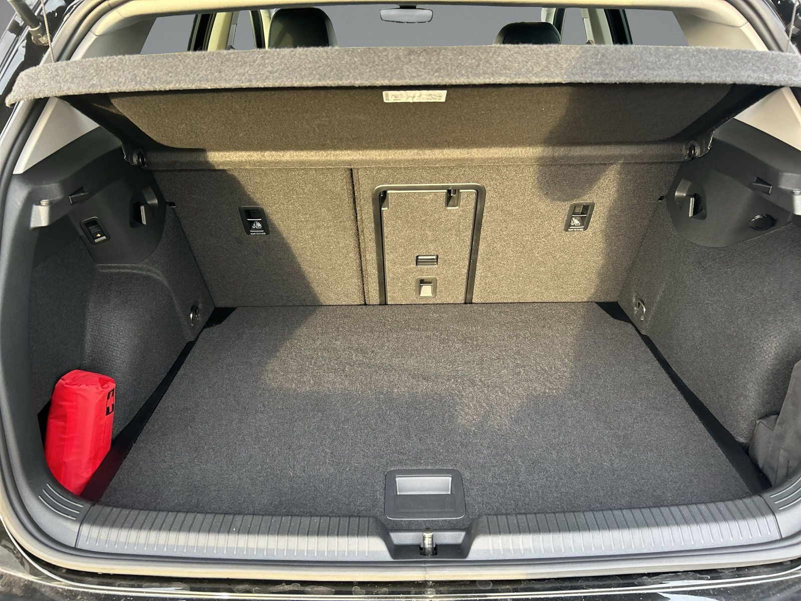 Volkswagen - Golf_11