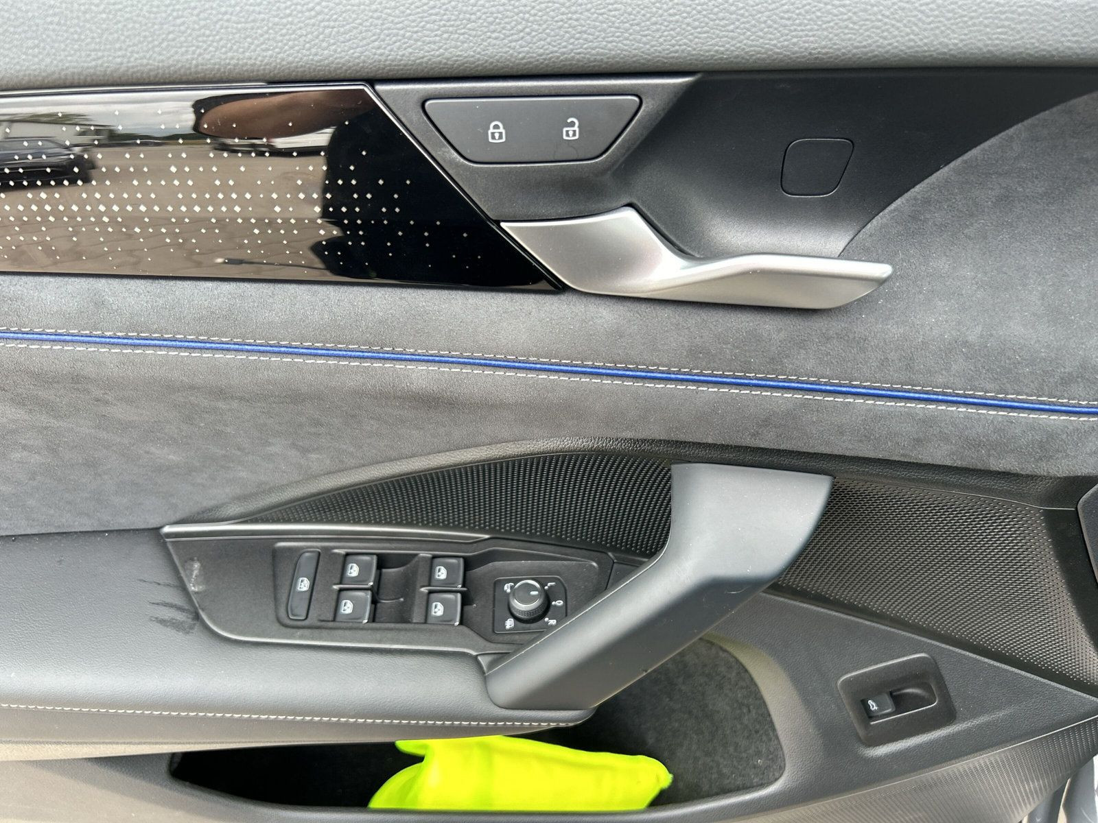 Volkswagen - Tayron_23