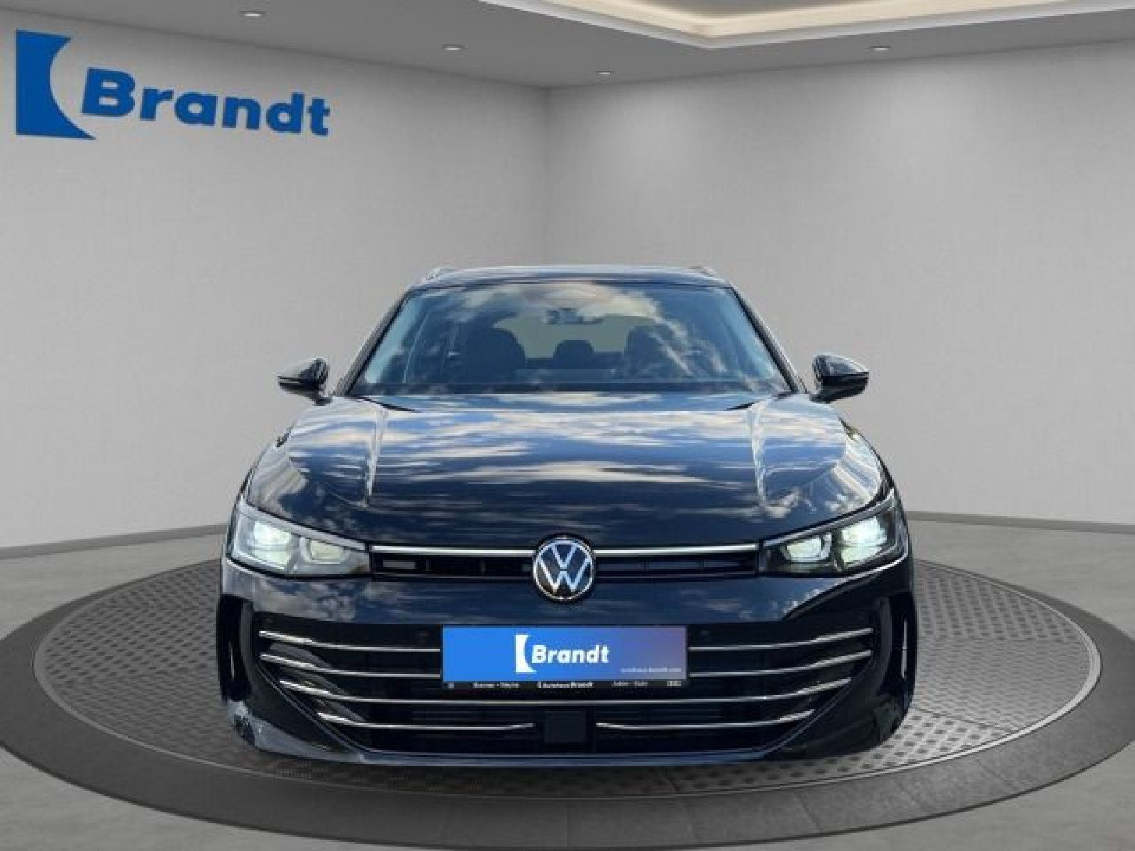 Volkswagen - Passat Variant_4