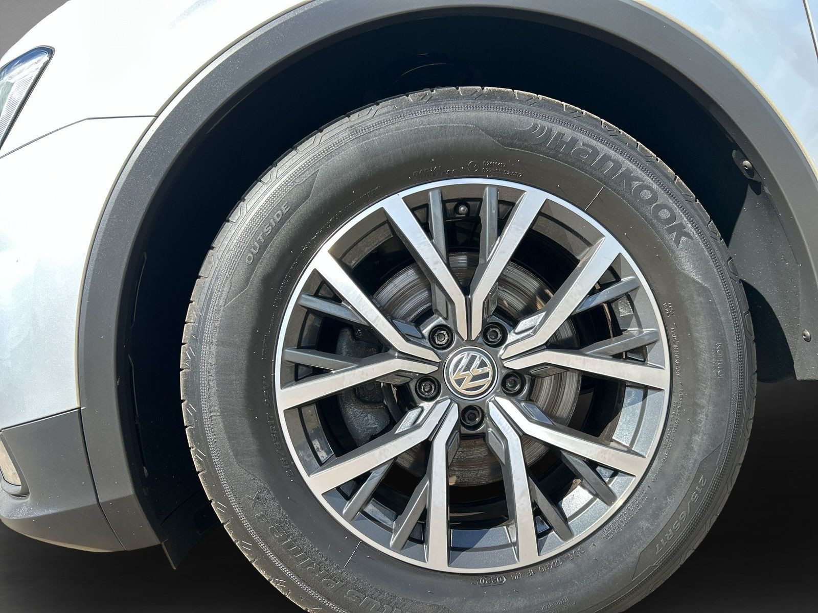 Volkswagen - Tiguan_6