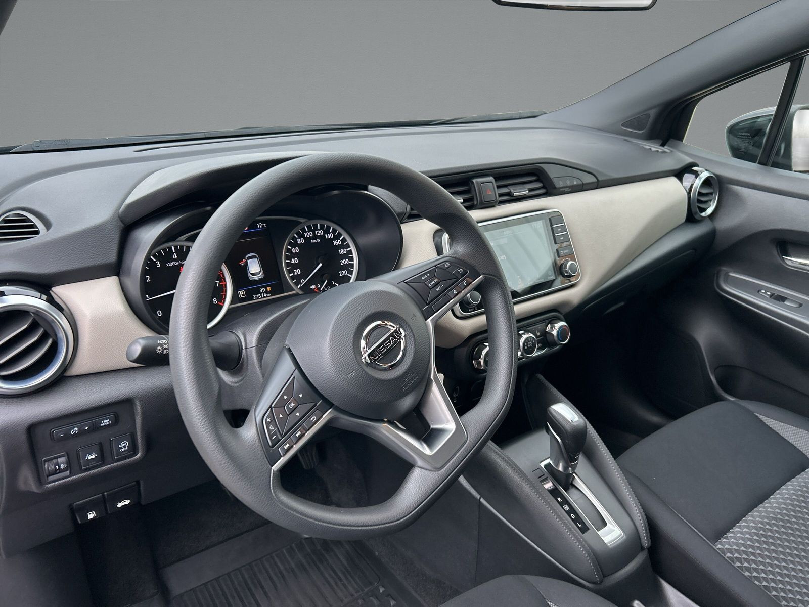 Nissan - Micra_7