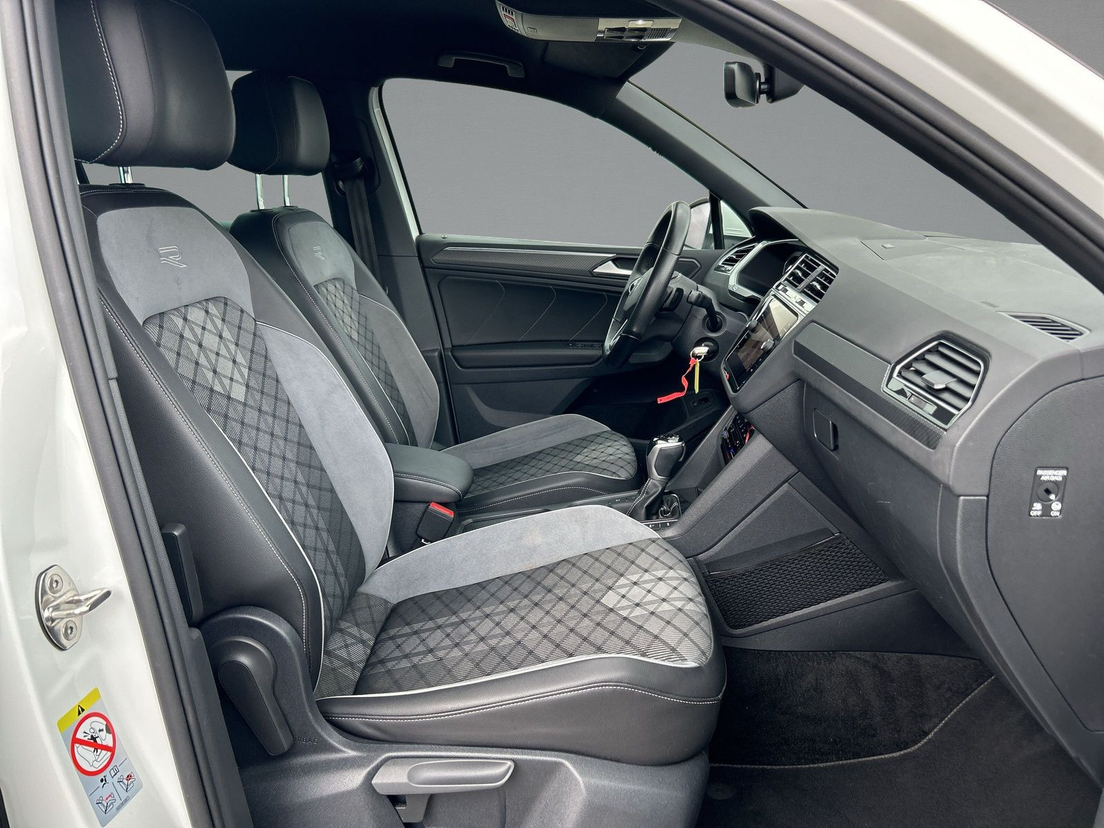 Volkswagen - Tiguan_12