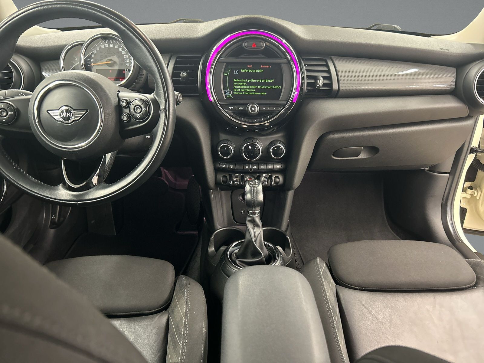 Mini (BMW) - Cooper D_7