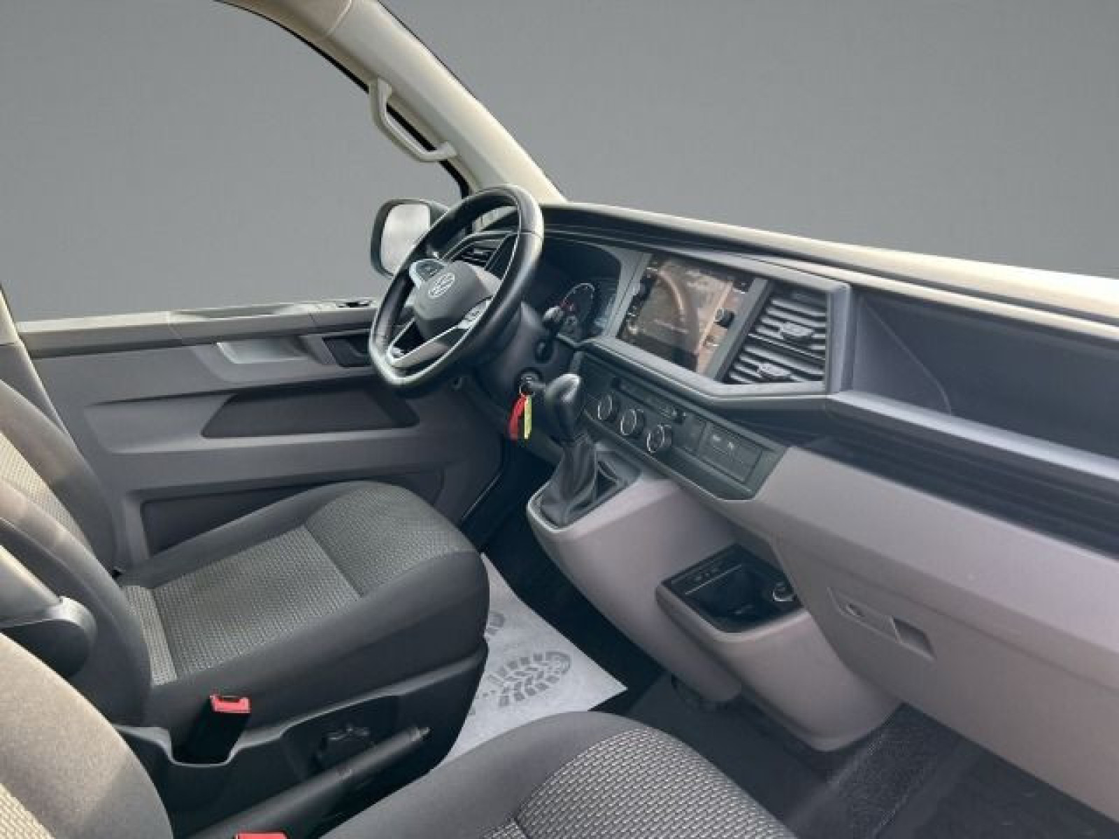 Volkswagen - T6.1 Transporter_13