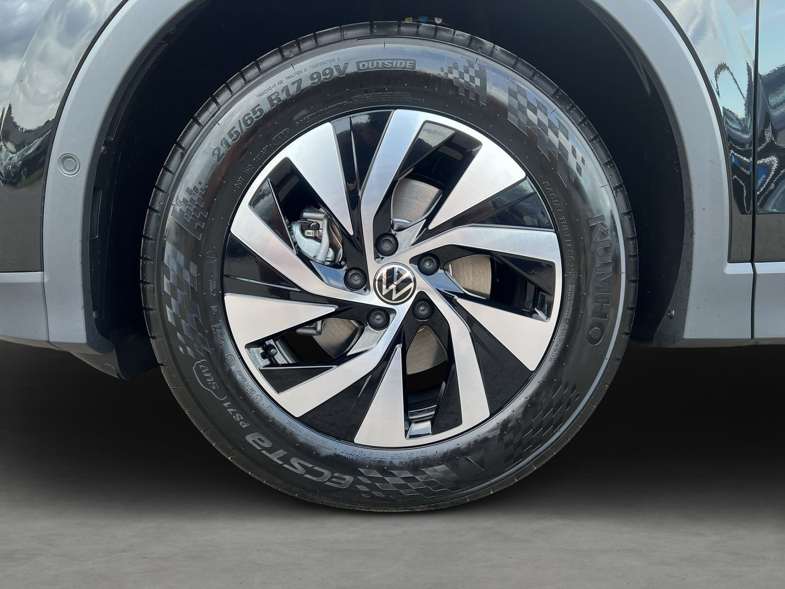 Volkswagen - Tiguan_6