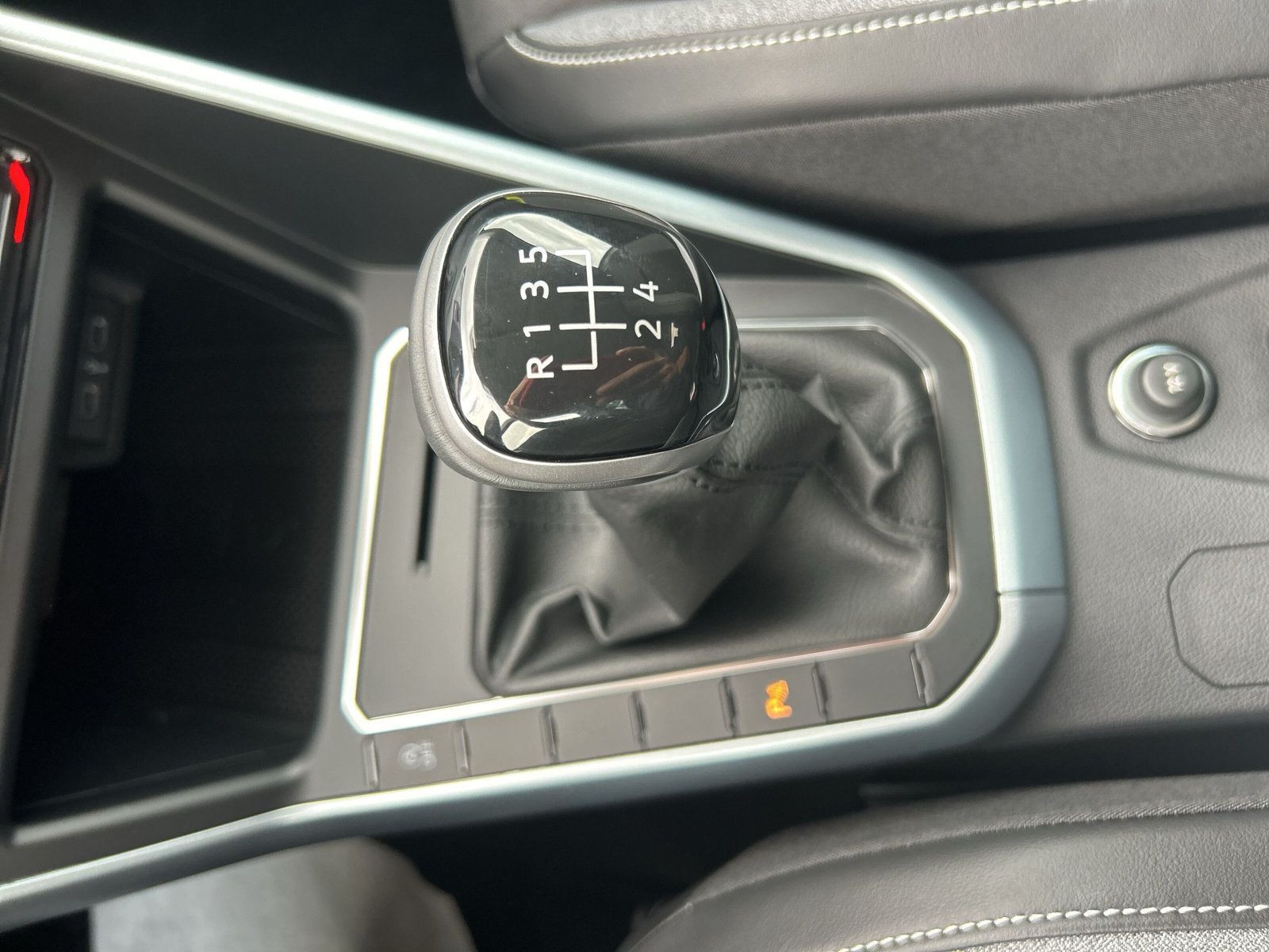 Volkswagen - Polo_16