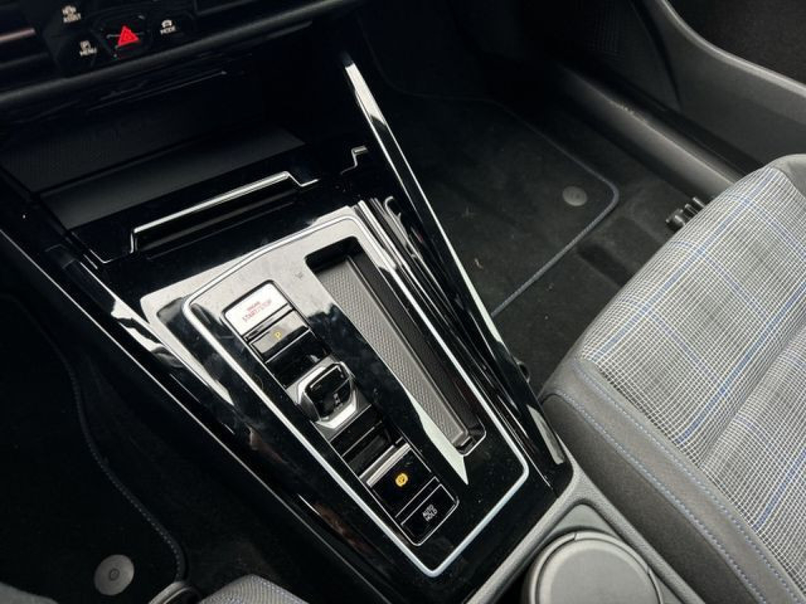 Volkswagen - Golf_16 Volkswagen - Golf_16