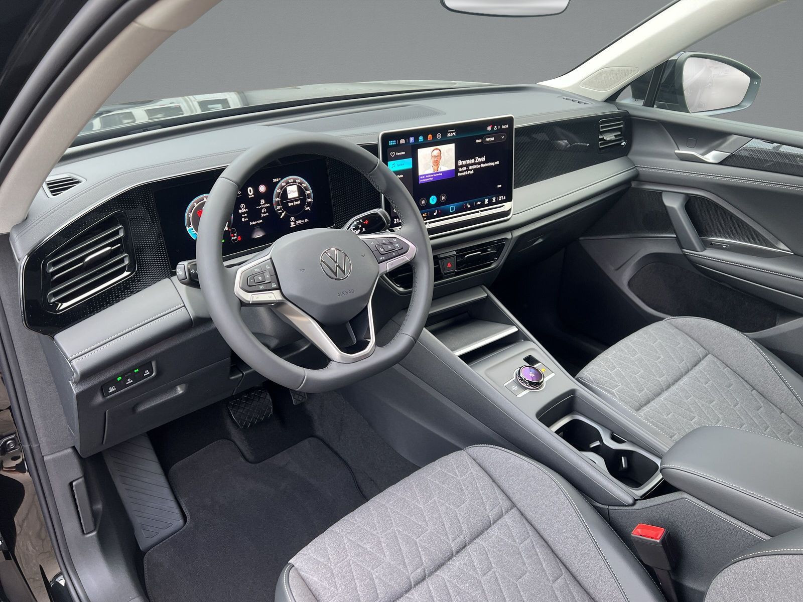 Volkswagen - Tiguan_9