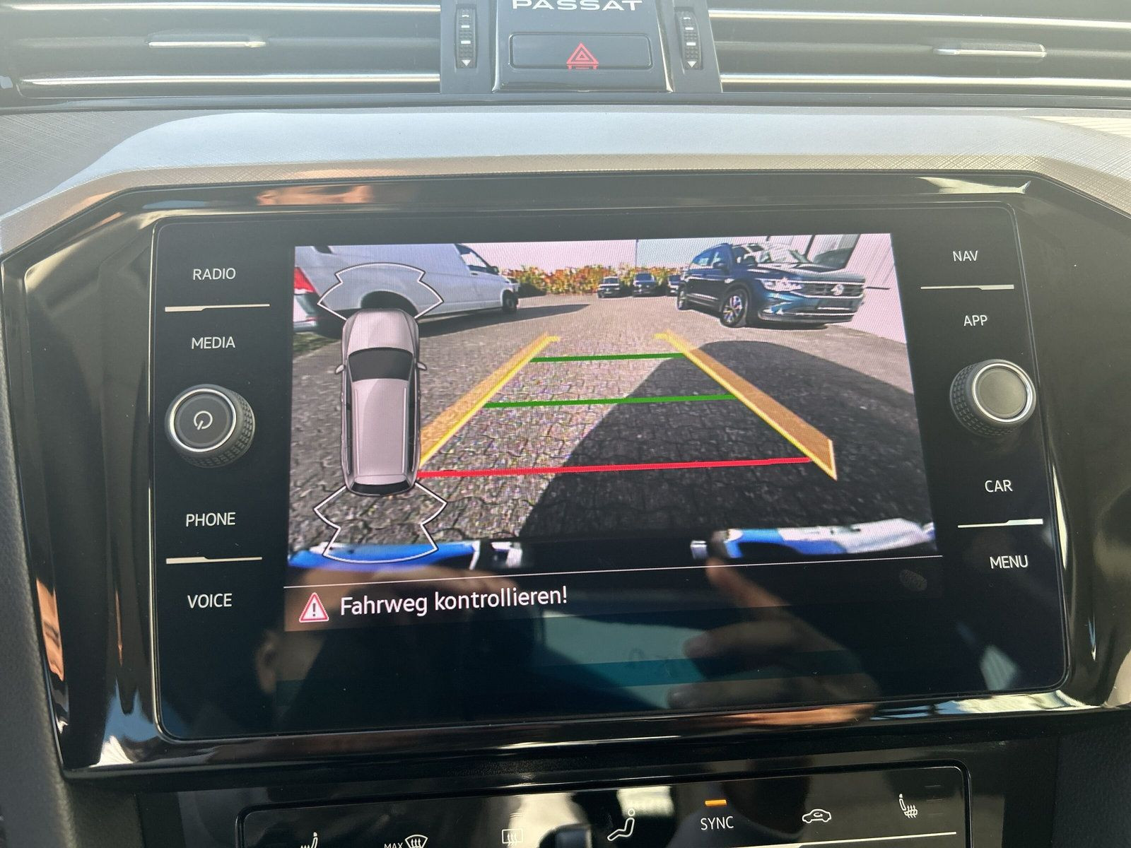 Volkswagen - Passat Variant_22