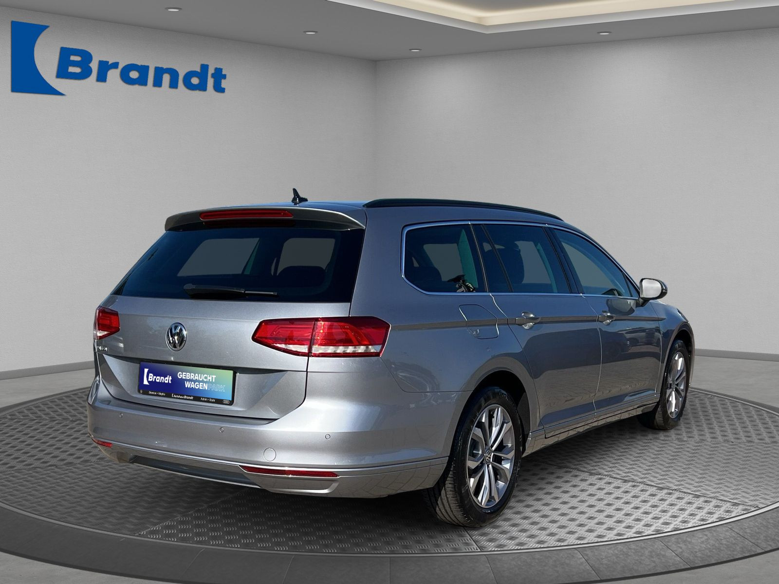 Volkswagen - Passat Variant_4