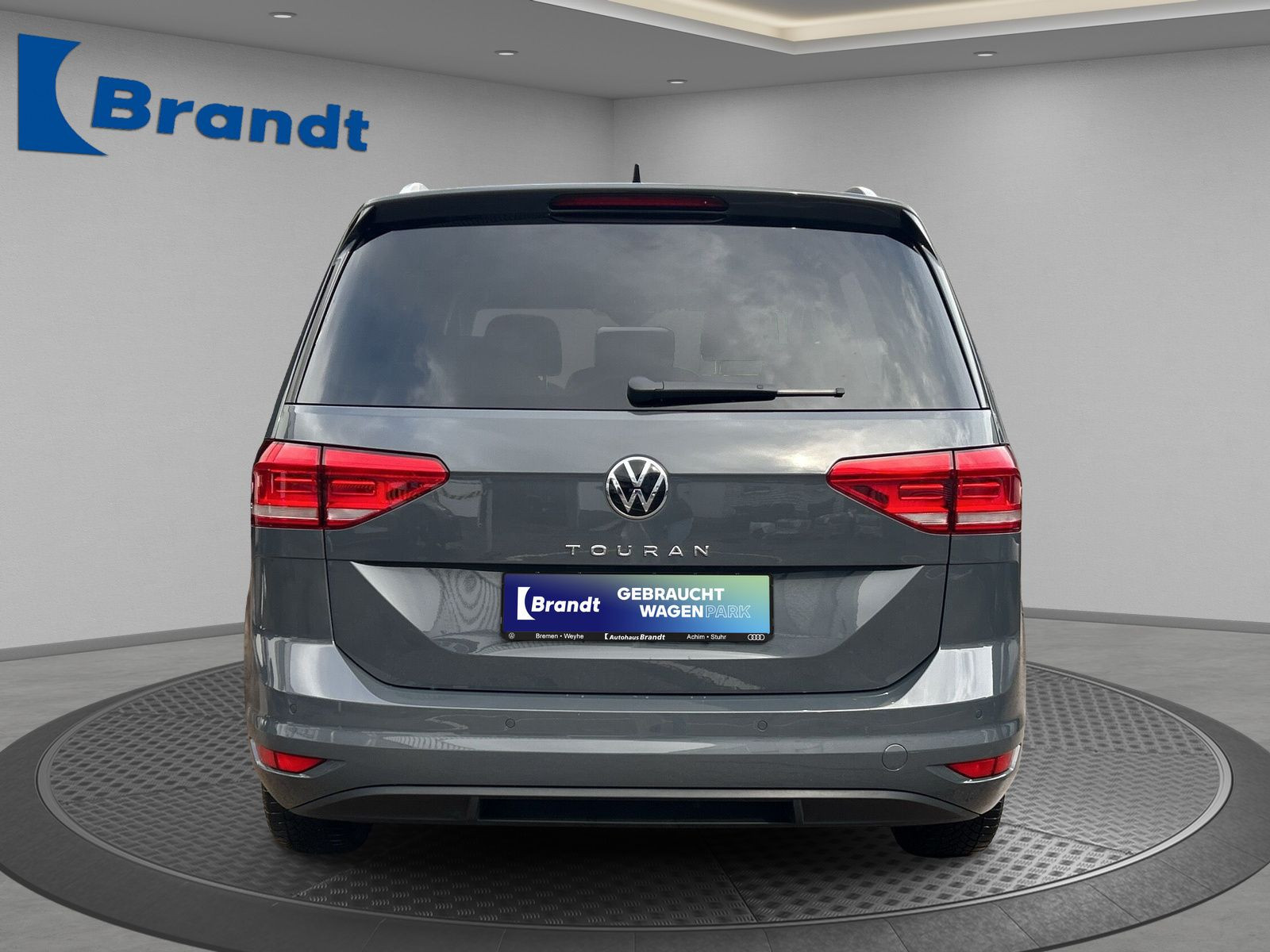 Volkswagen - Touran_5