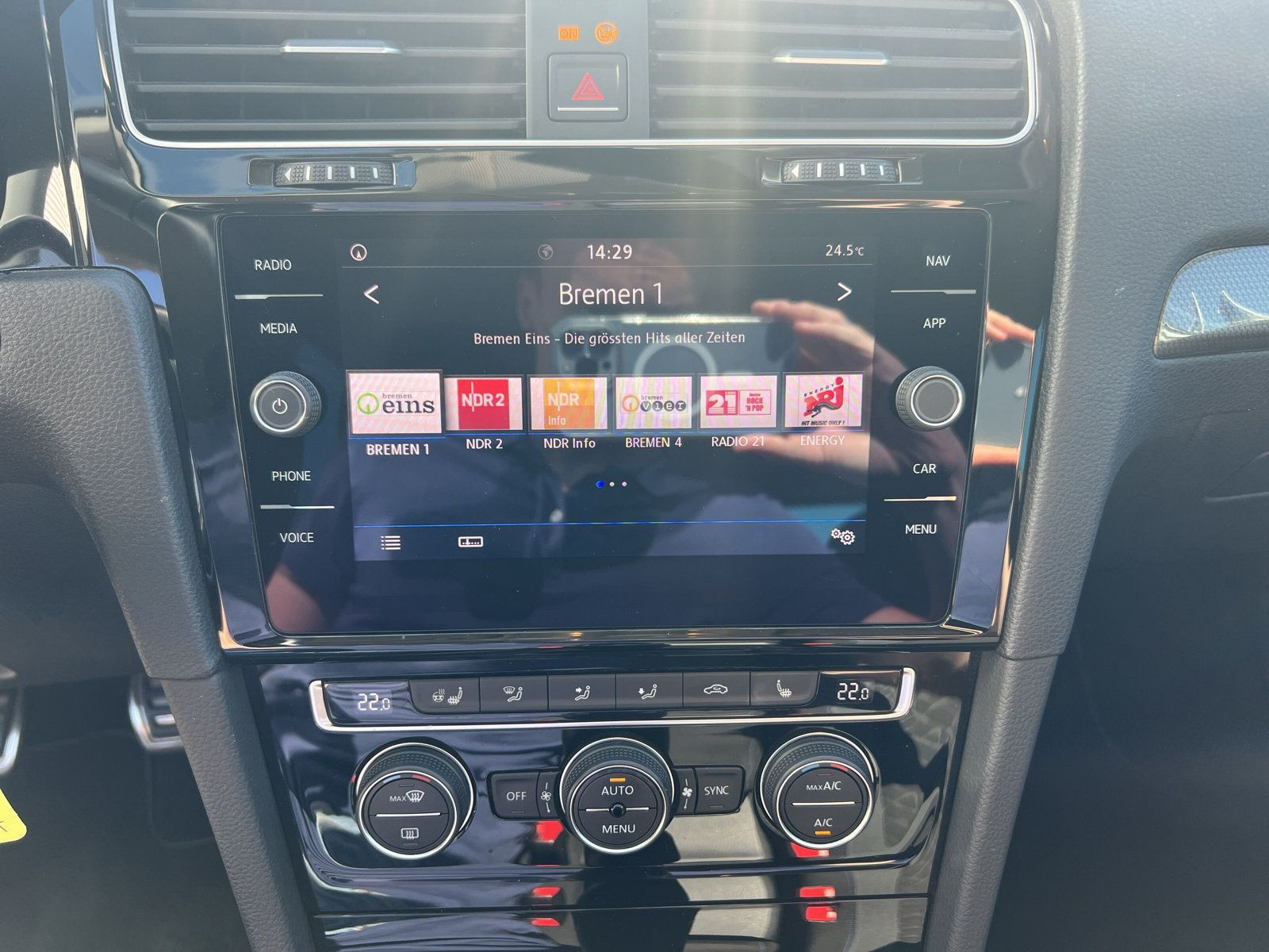 Volkswagen - Golf_16