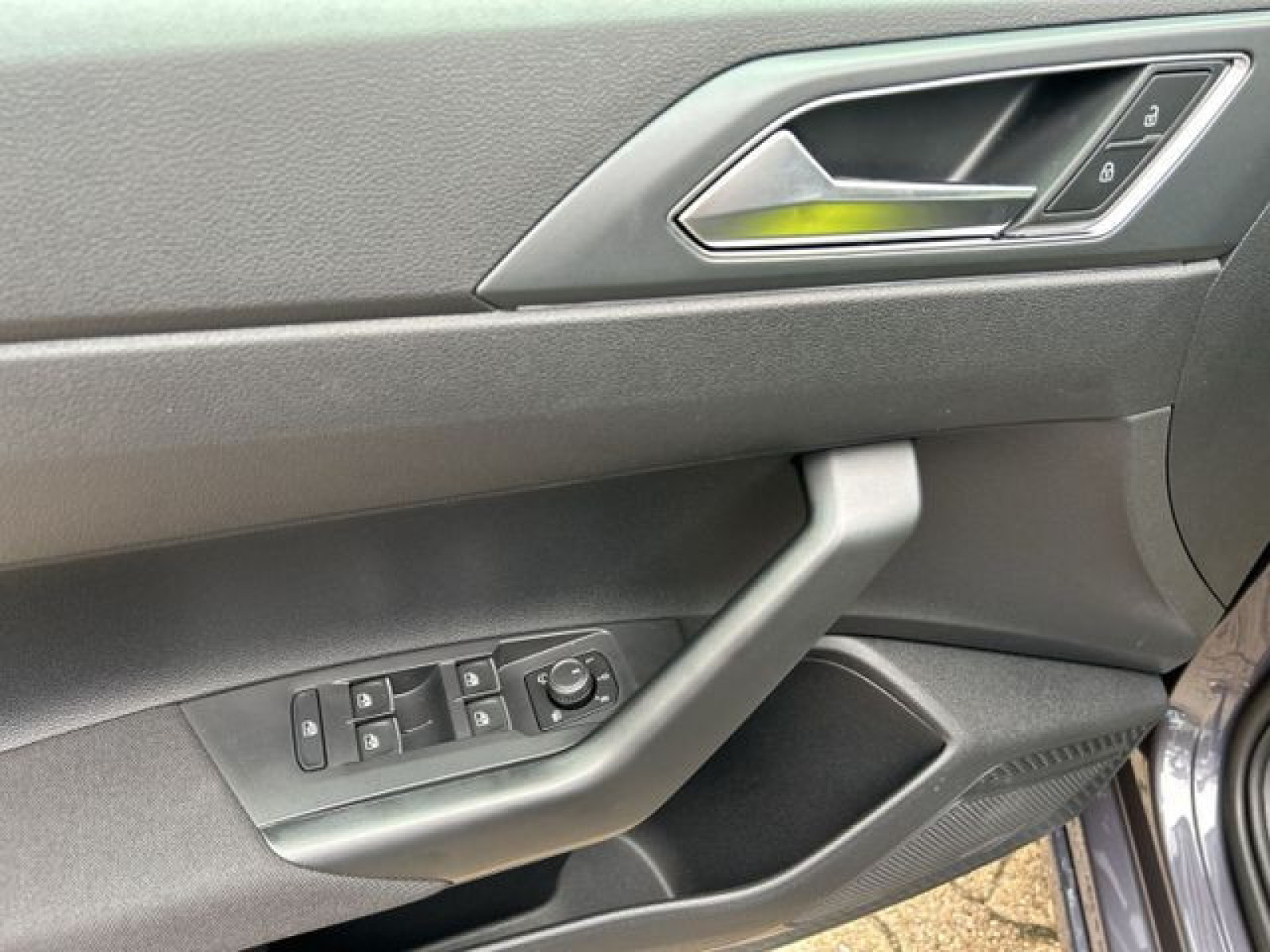 Volkswagen - Taigo_23