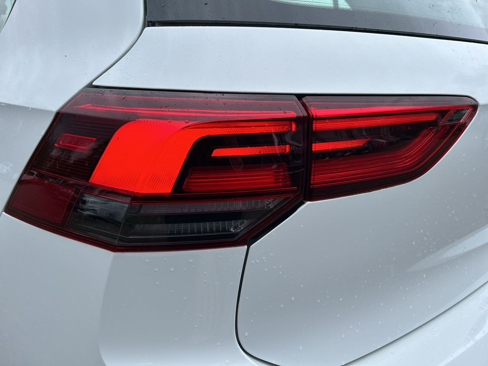 Volkswagen - Golf GTI_32