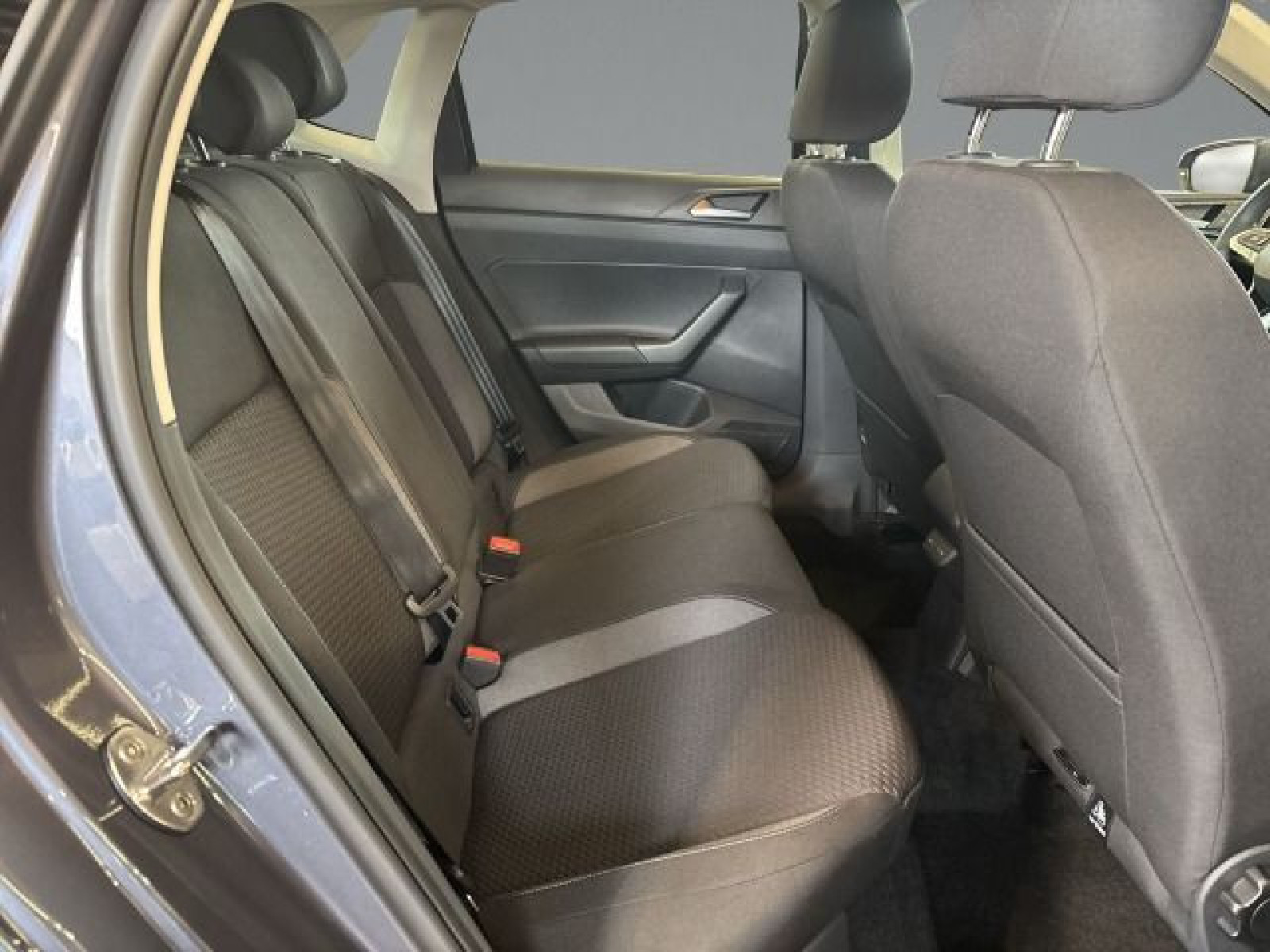 Volkswagen - Polo_13