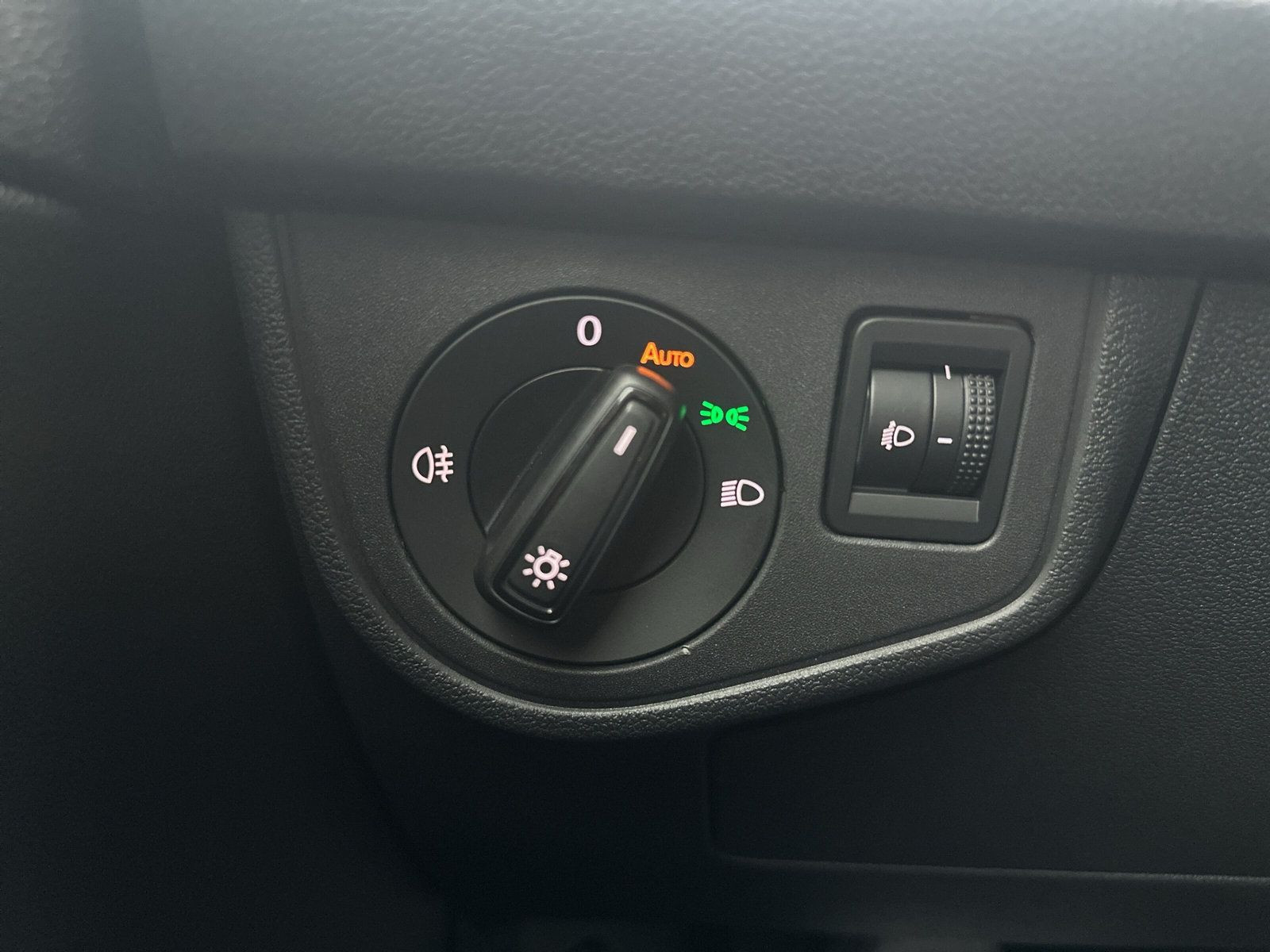 Volkswagen - Polo_23