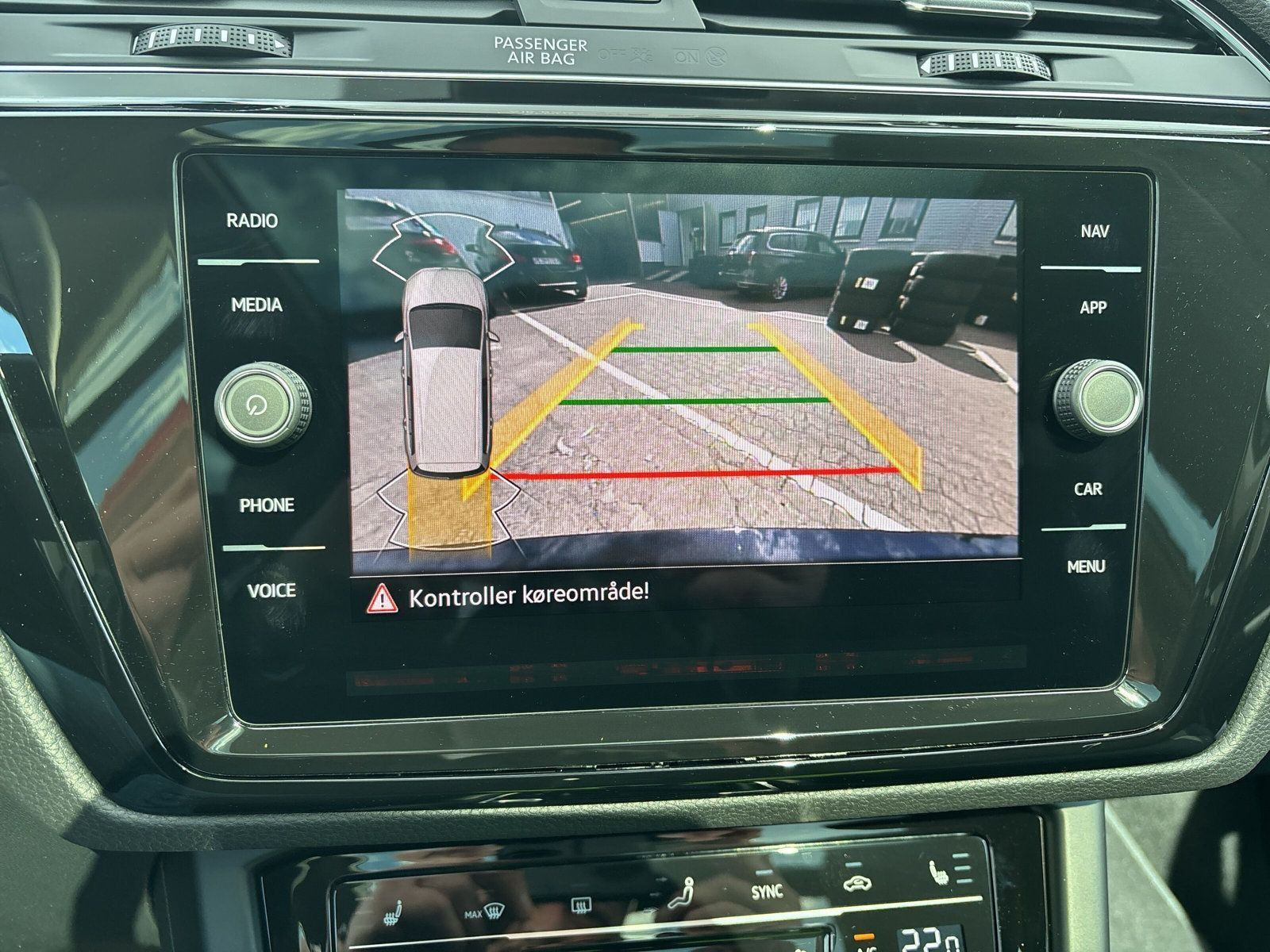 Volkswagen - Touran_24