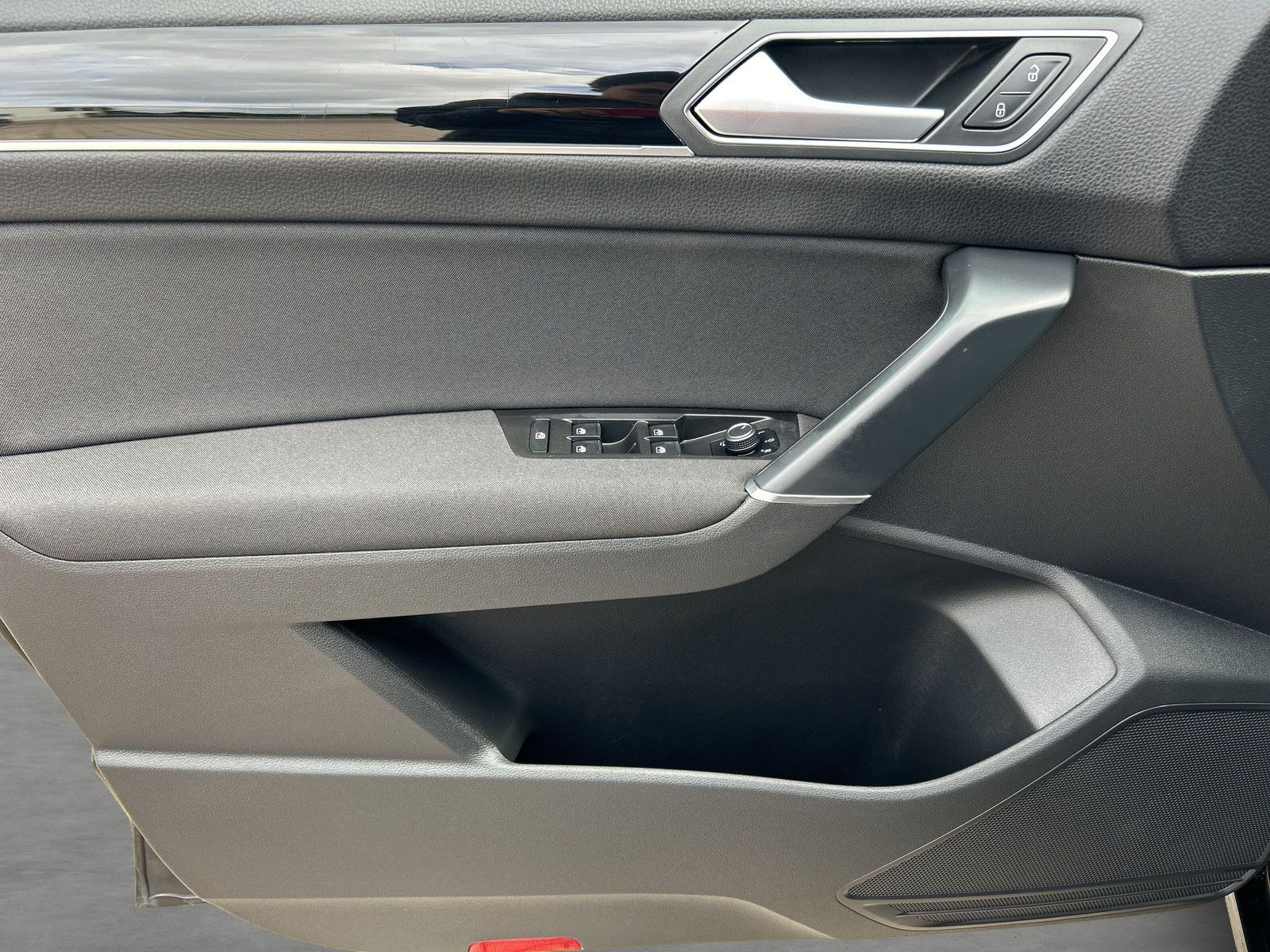 Volkswagen - Touran_21