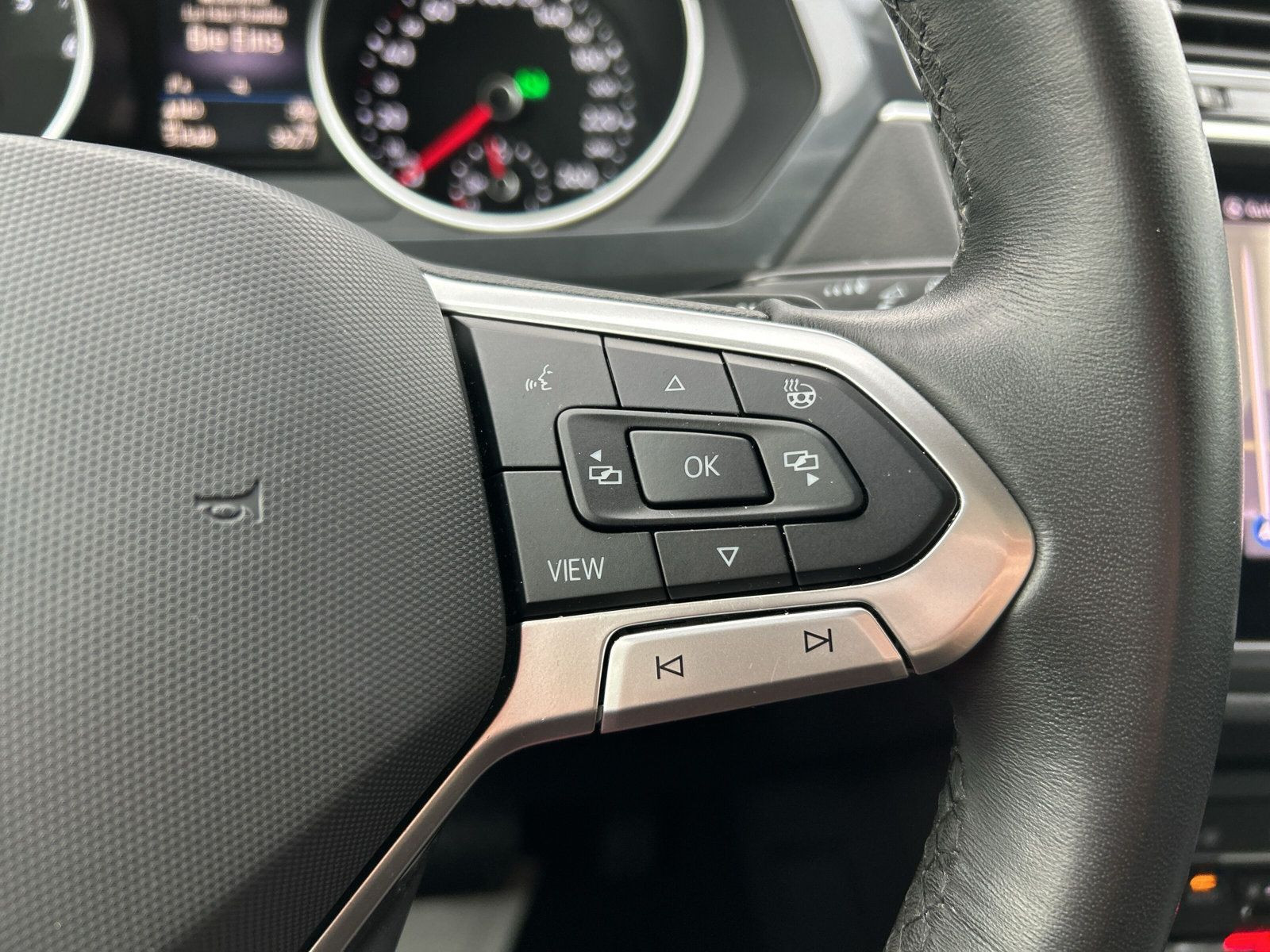 Volkswagen - Tiguan_23