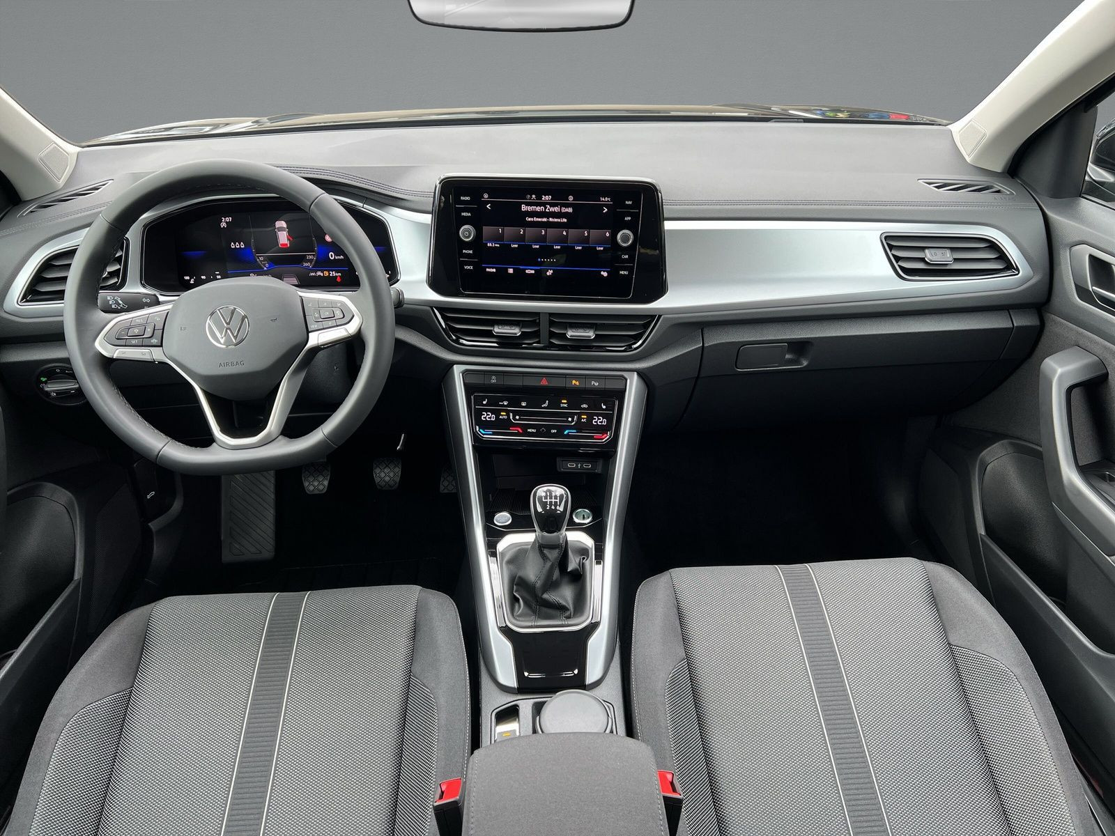 Volkswagen - T-Roc_11