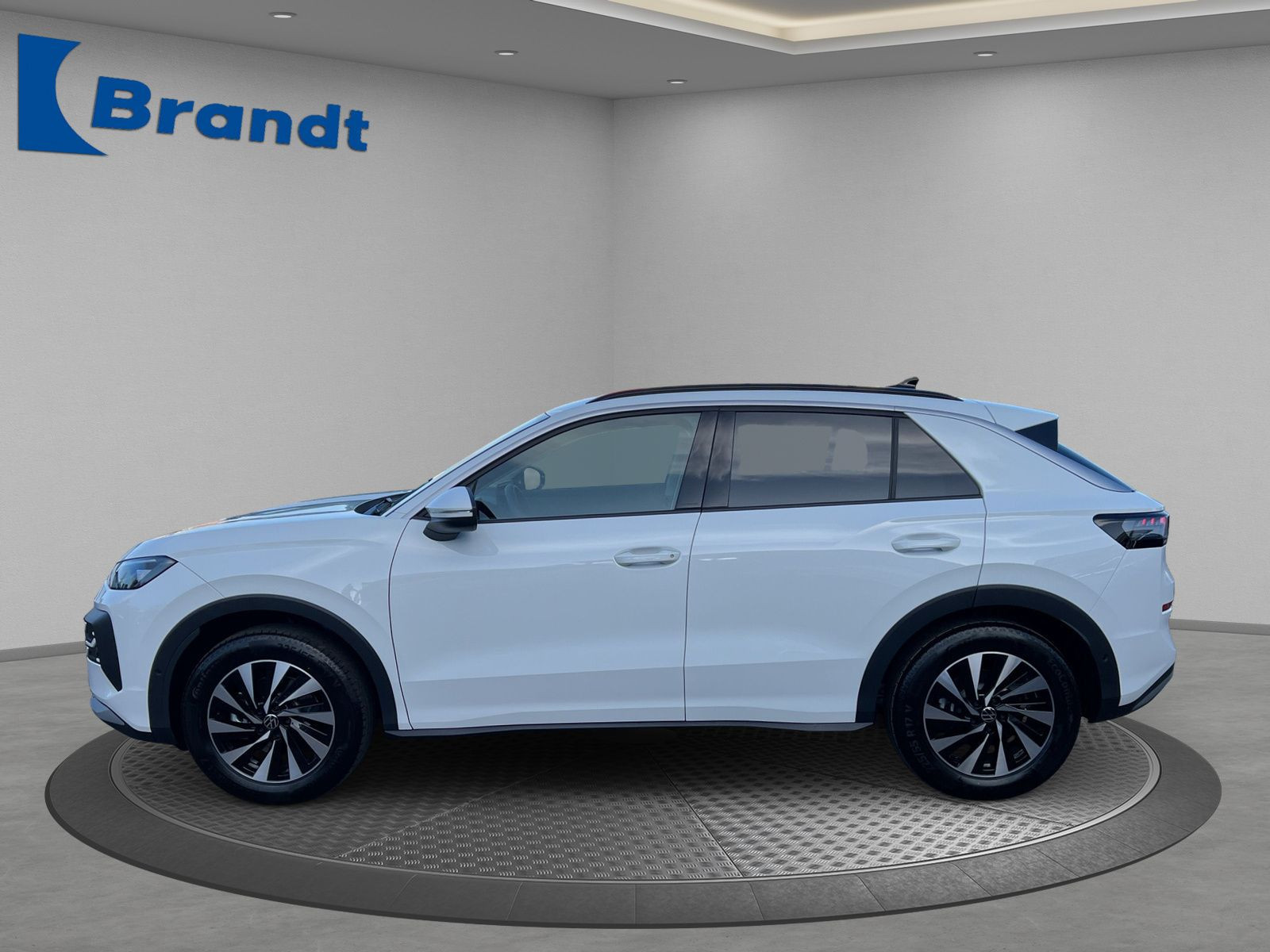 Volkswagen - T-Roc_2