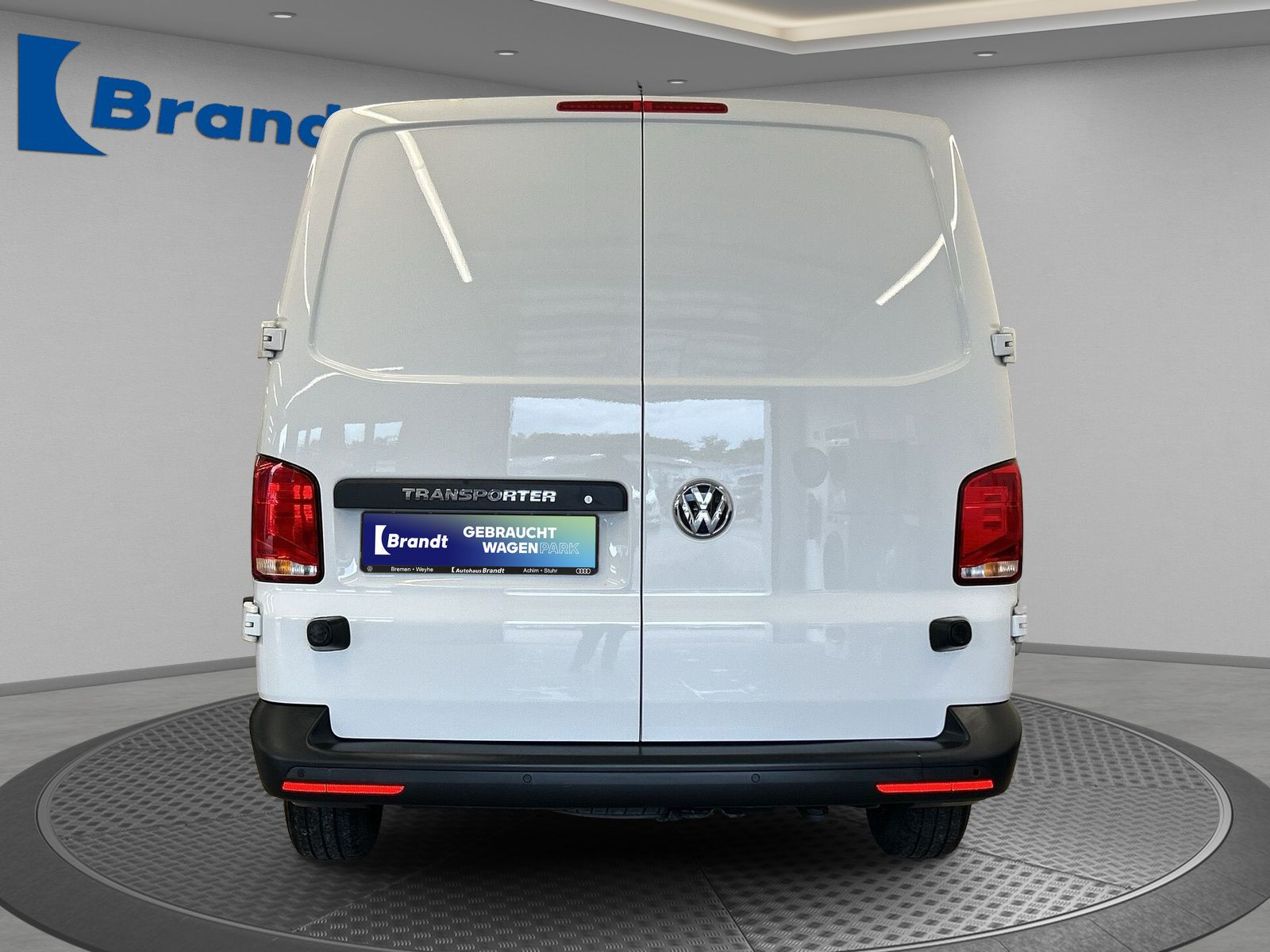 Volkswagen - T6.1 Transporter_6