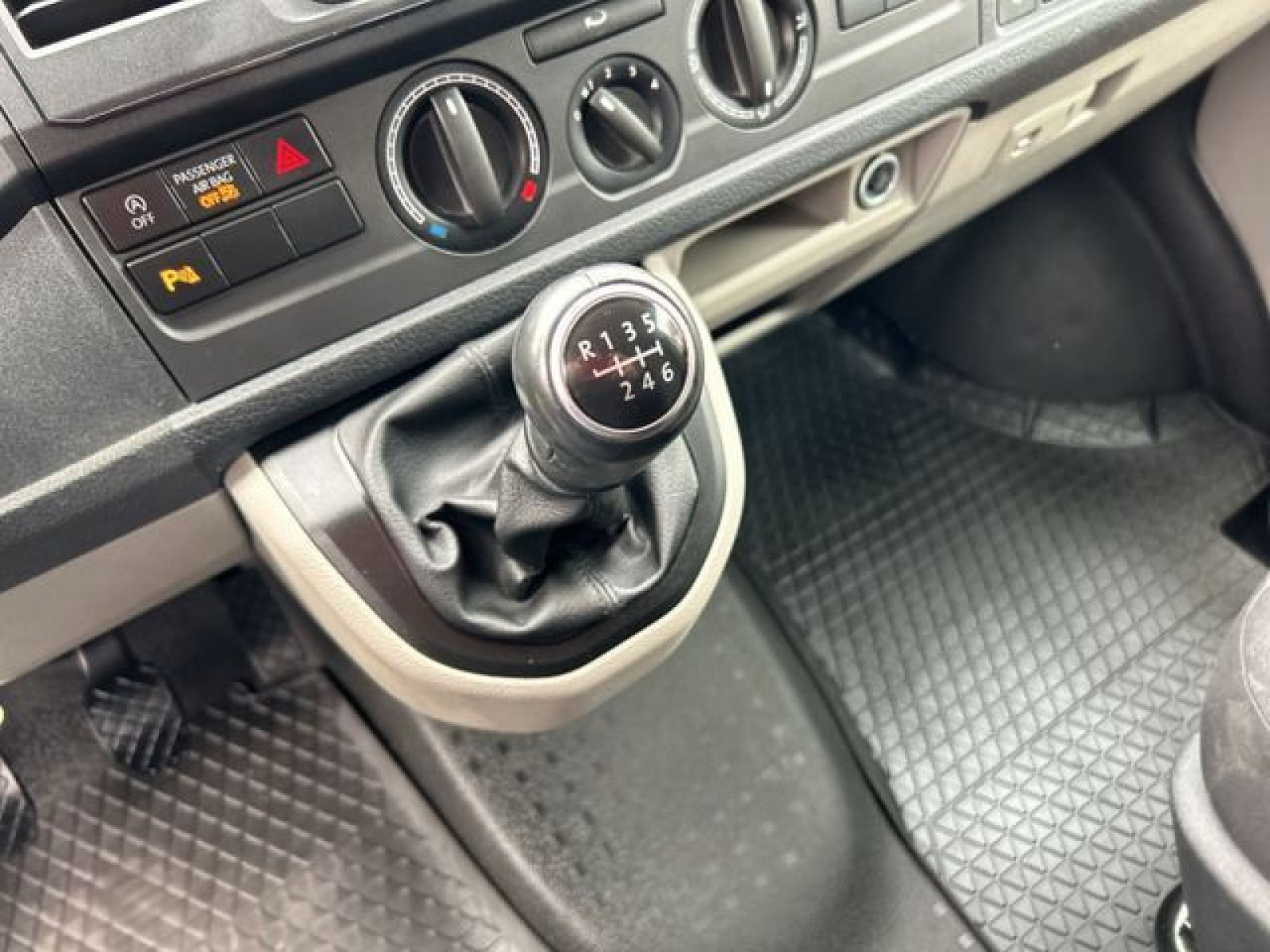 Volkswagen - T6 Kasten_15