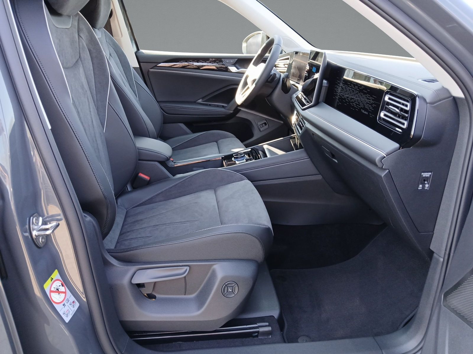 Volkswagen - Tiguan_12