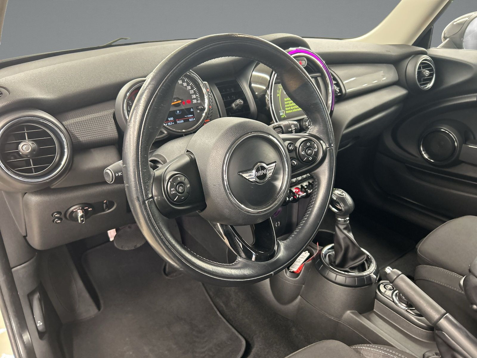 Mini (BMW) - Cooper D_6