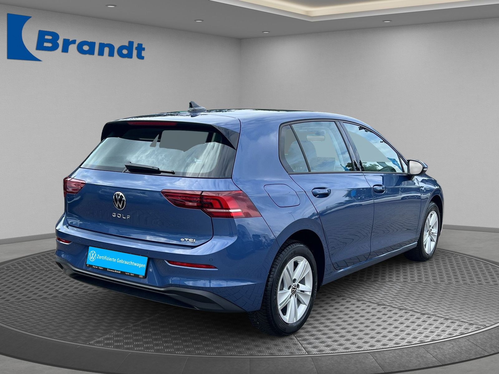 Volkswagen - Golf_4