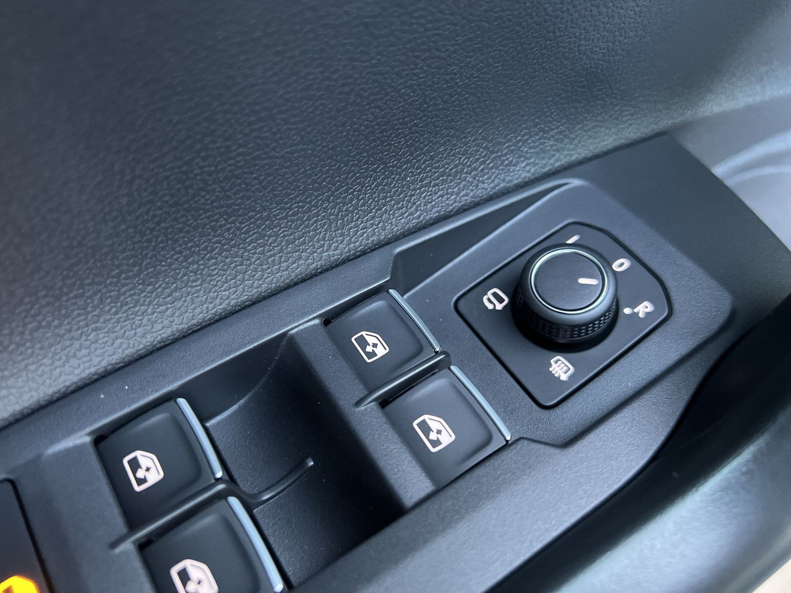 Volkswagen - Polo_25