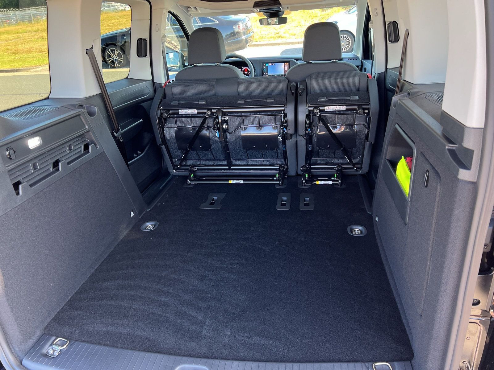 Volkswagen - Caddy_27