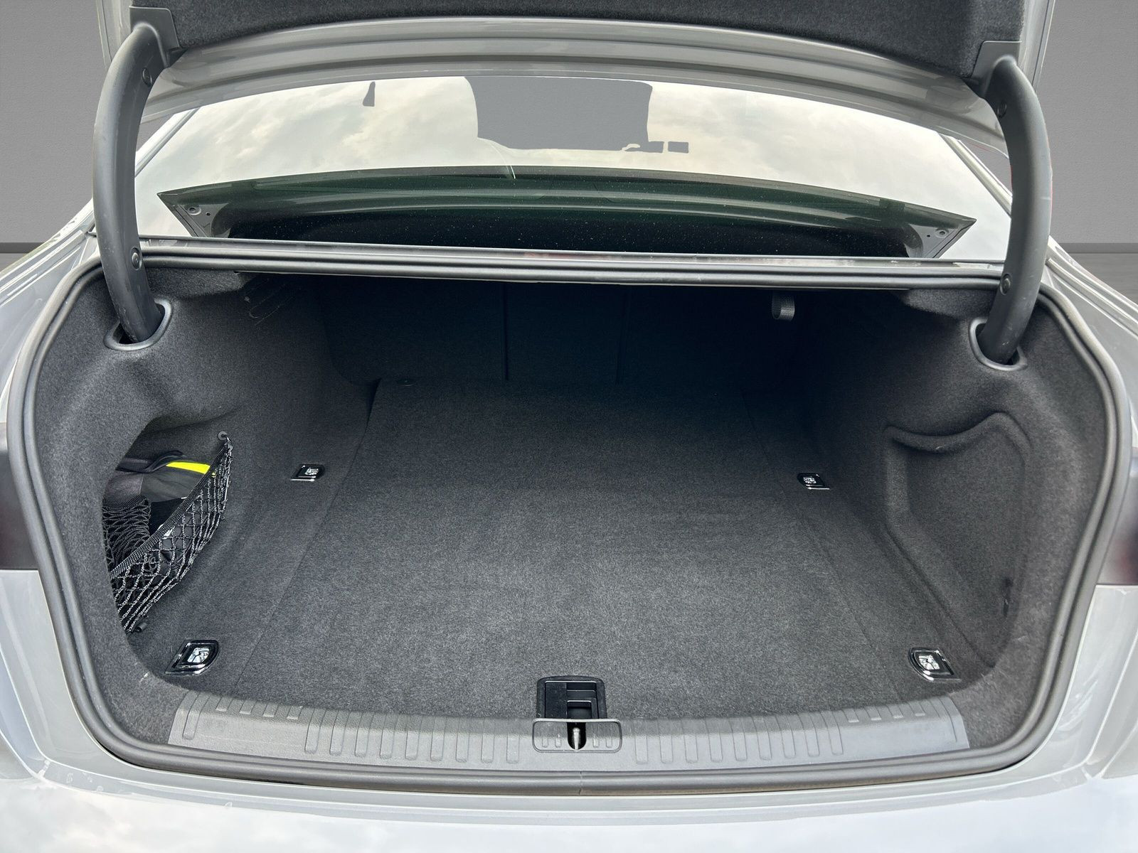 Audi - S6 Limousine_11