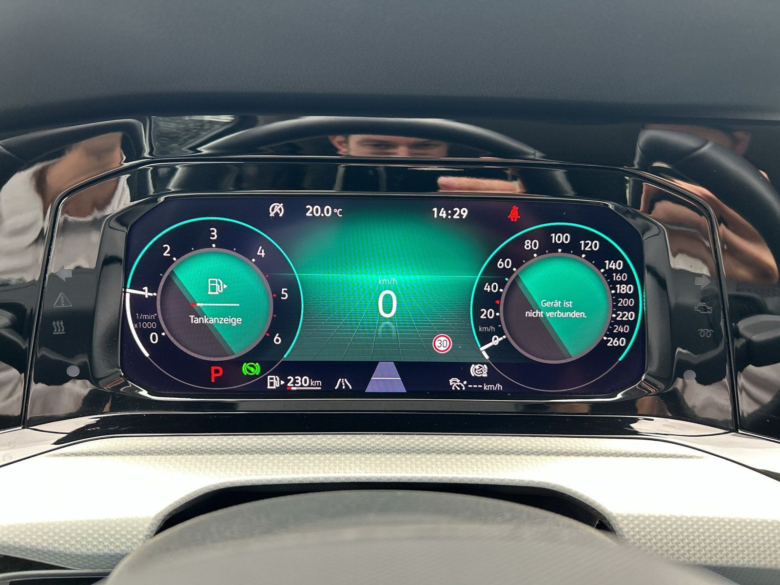 Volkswagen - Golf_22