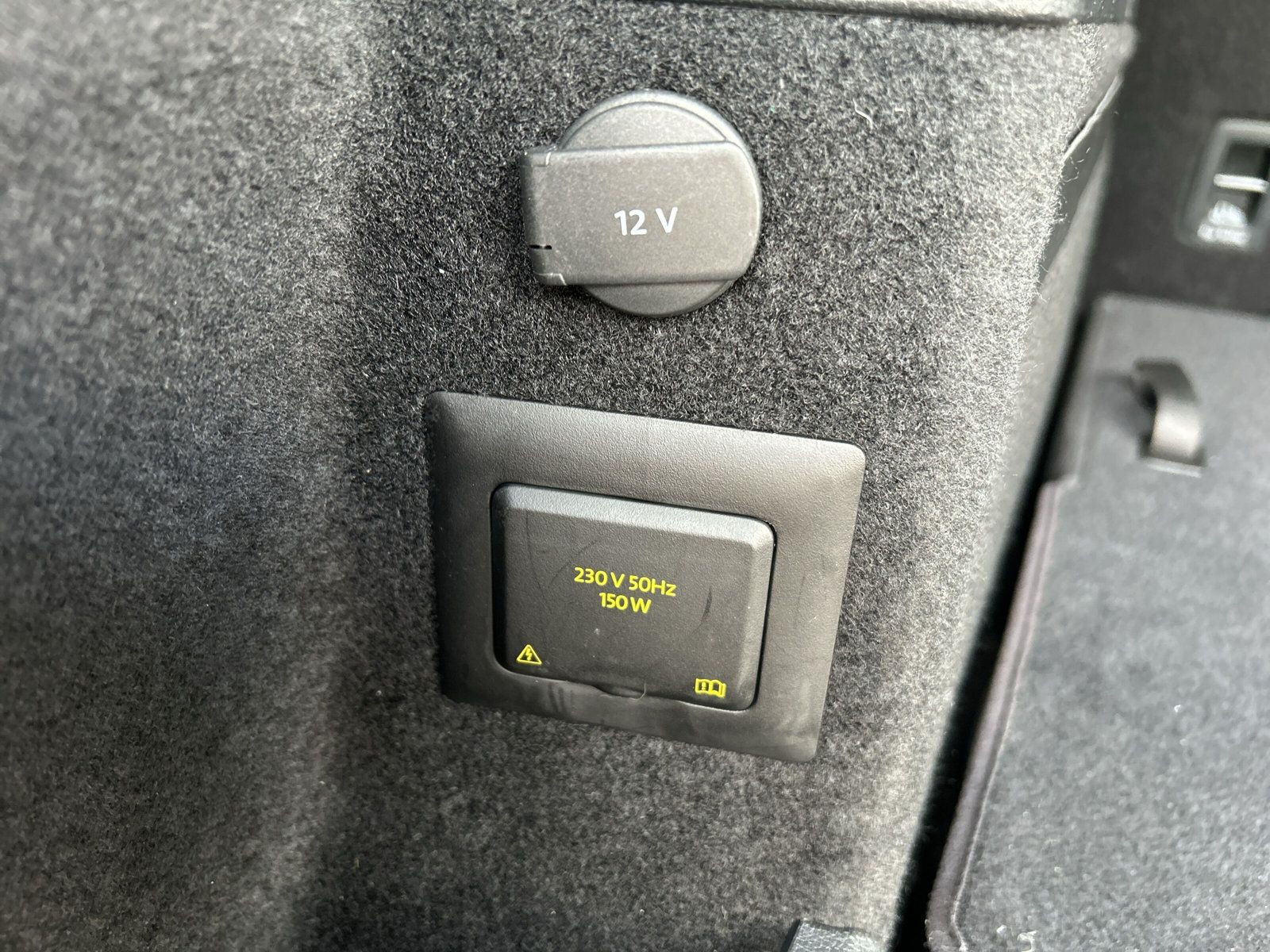 Volkswagen - Touran_35