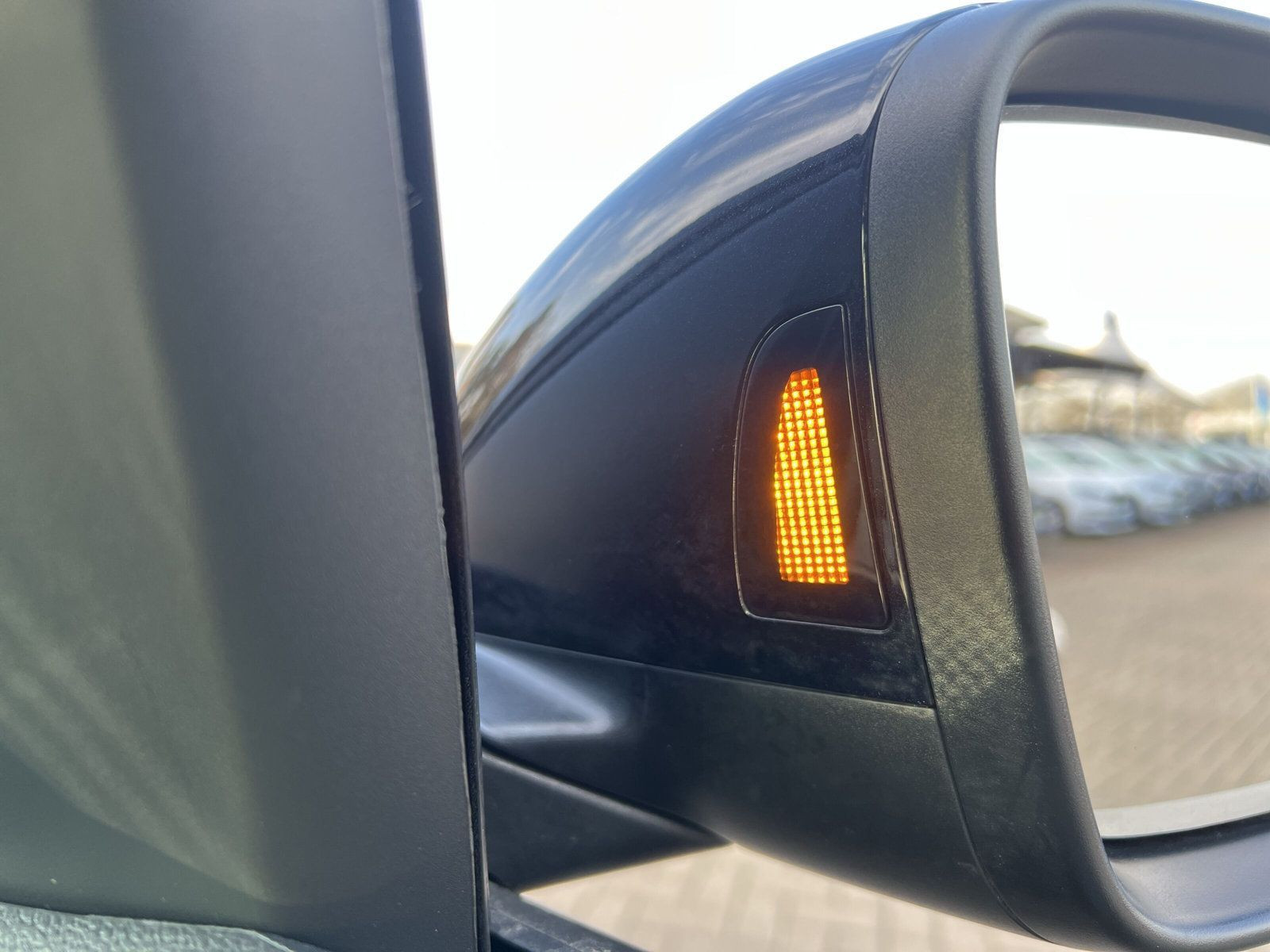 Volkswagen - T-Cross_37