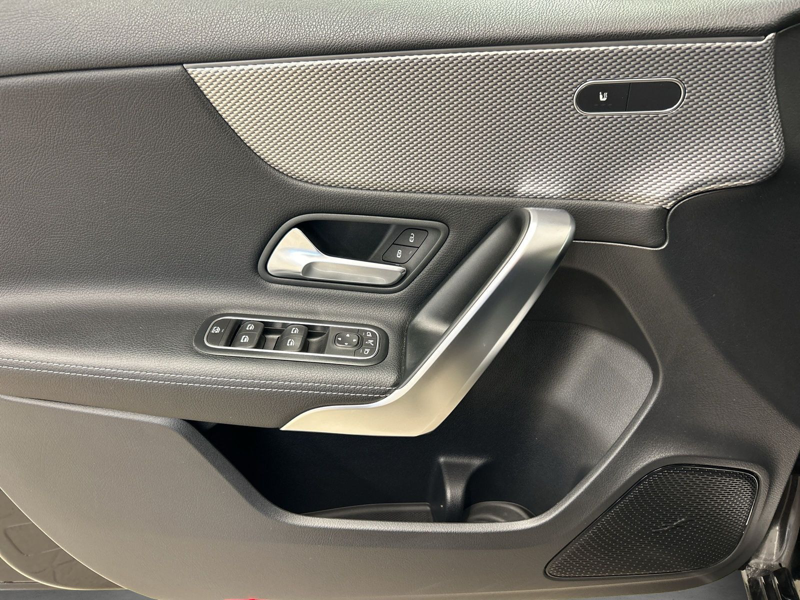 Mercedes-Benz - A 180_21