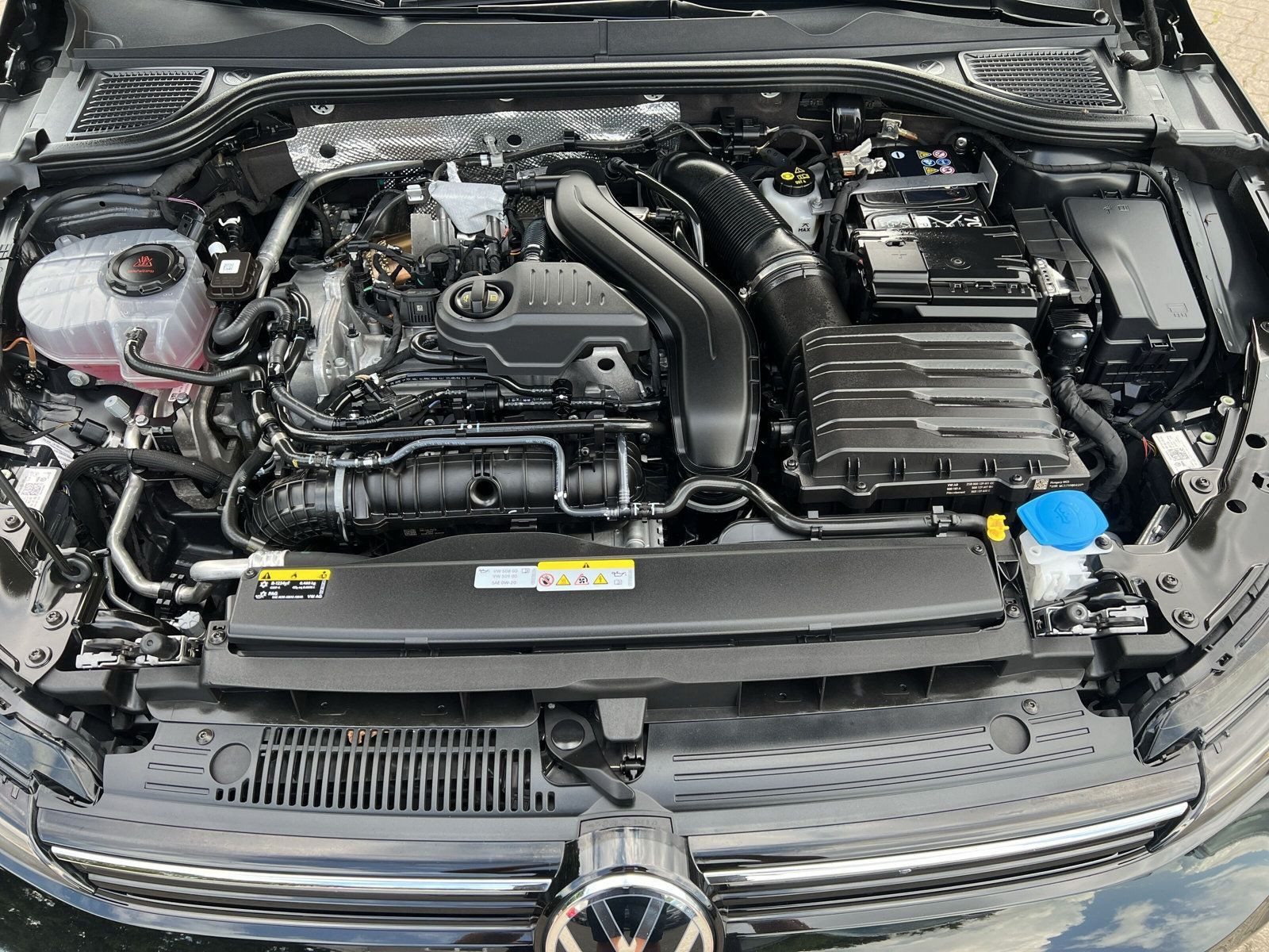 Volkswagen - Golf_25