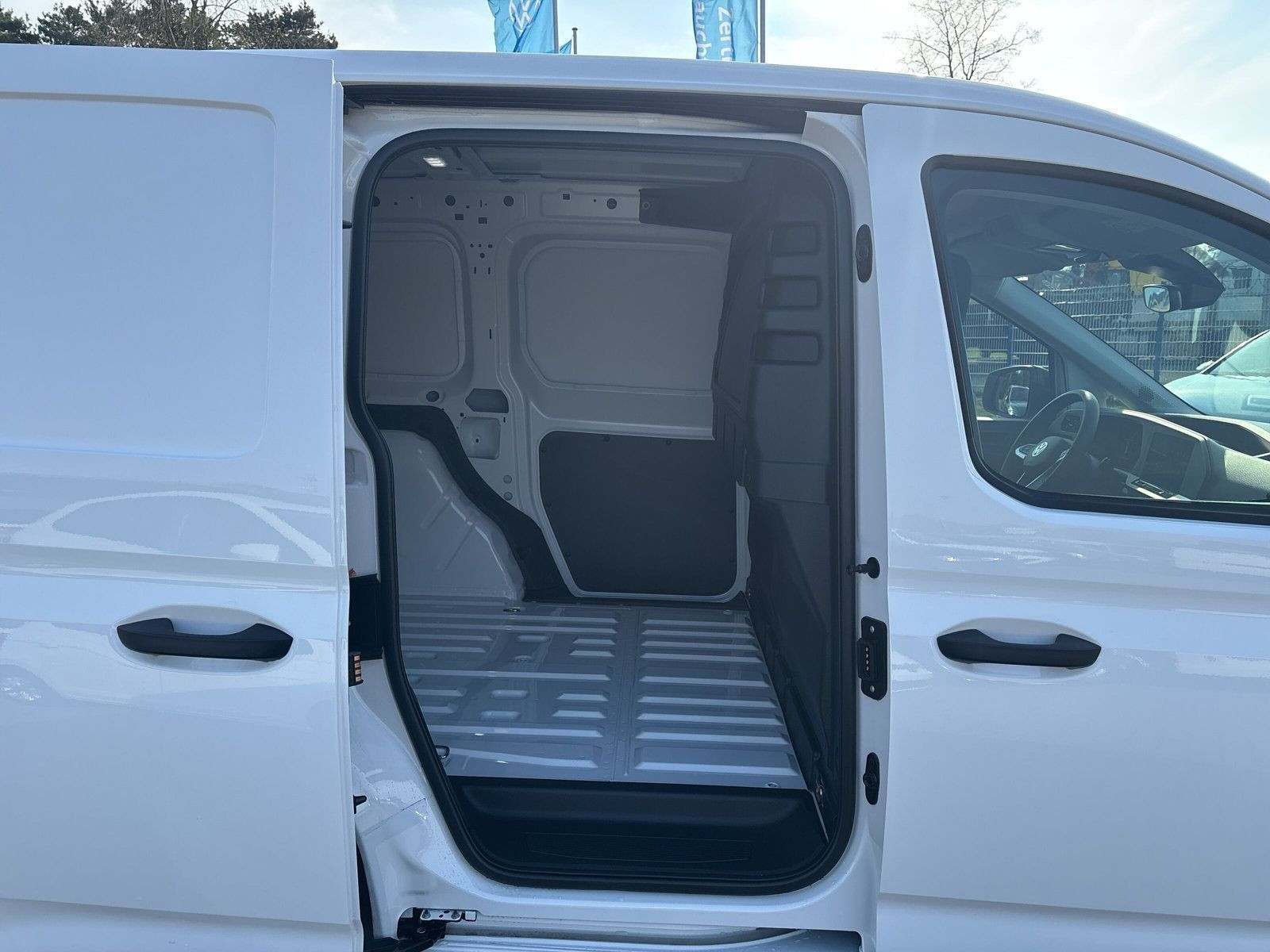 Volkswagen - Caddy_10