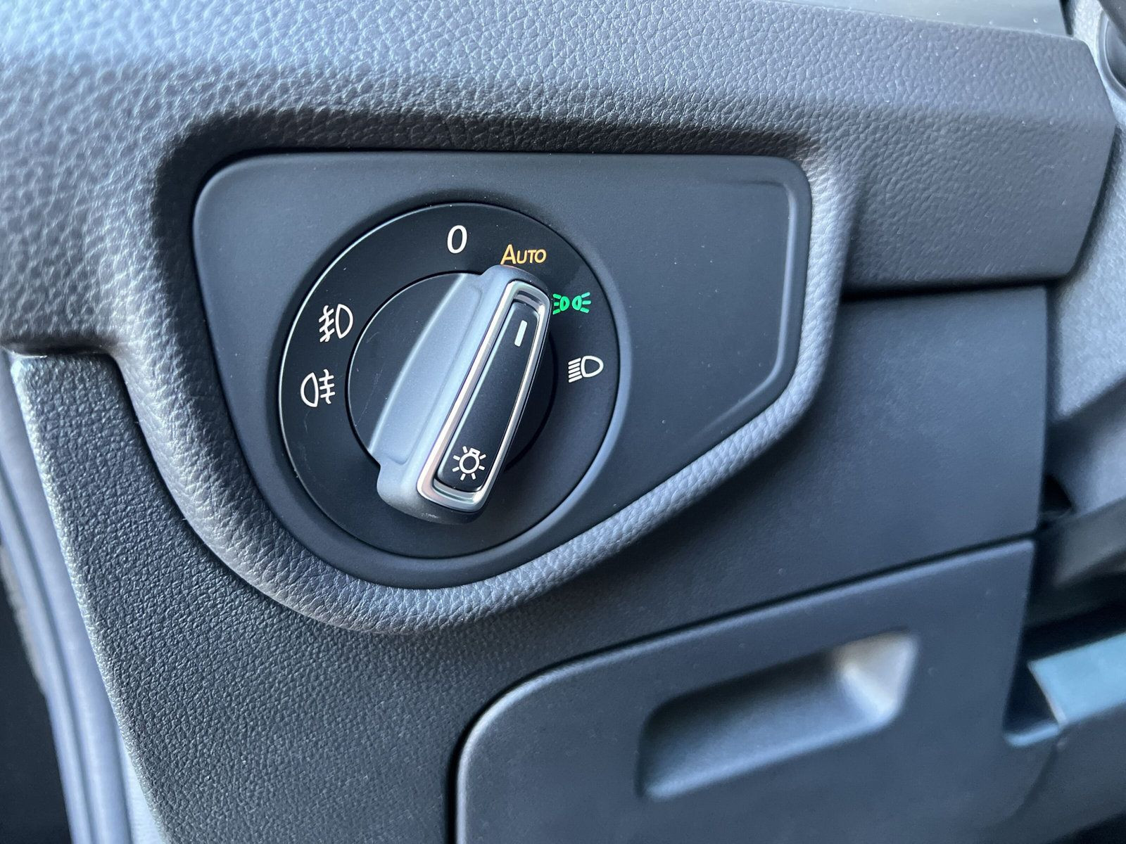 Volkswagen - Touran_25