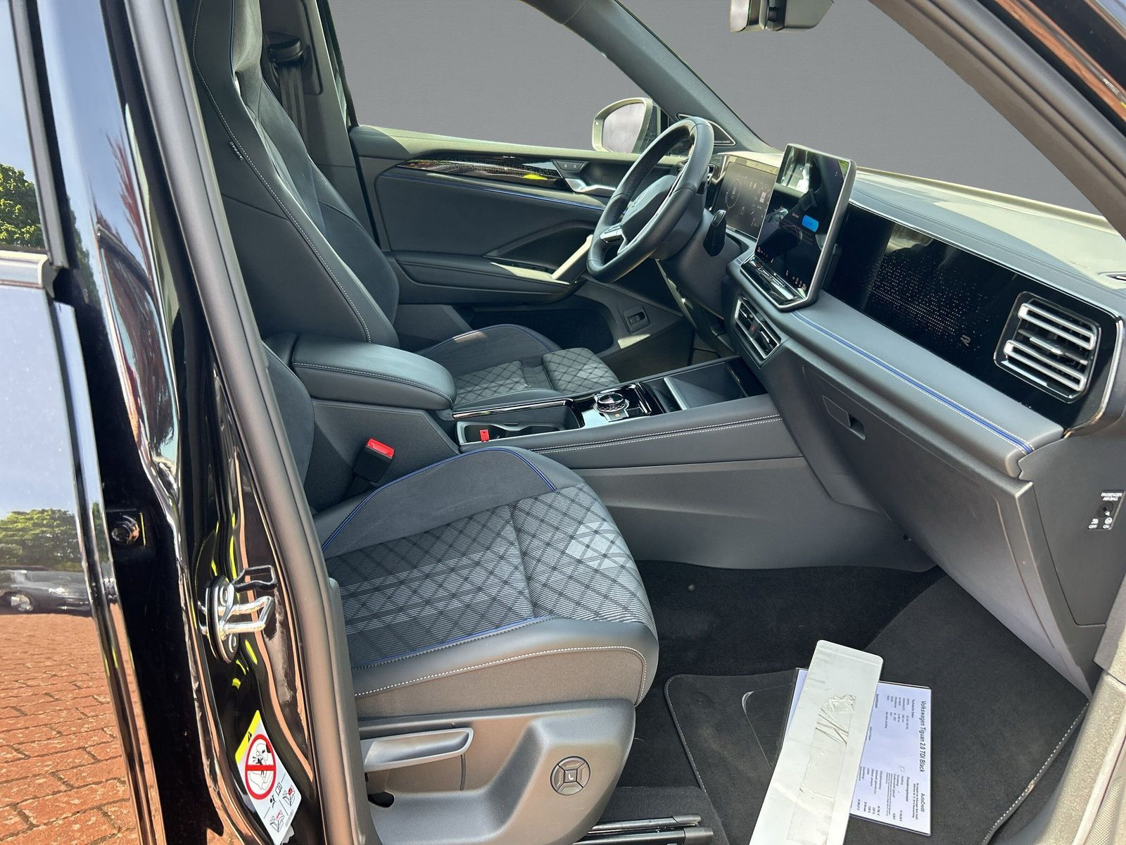 Volkswagen - Tiguan_13