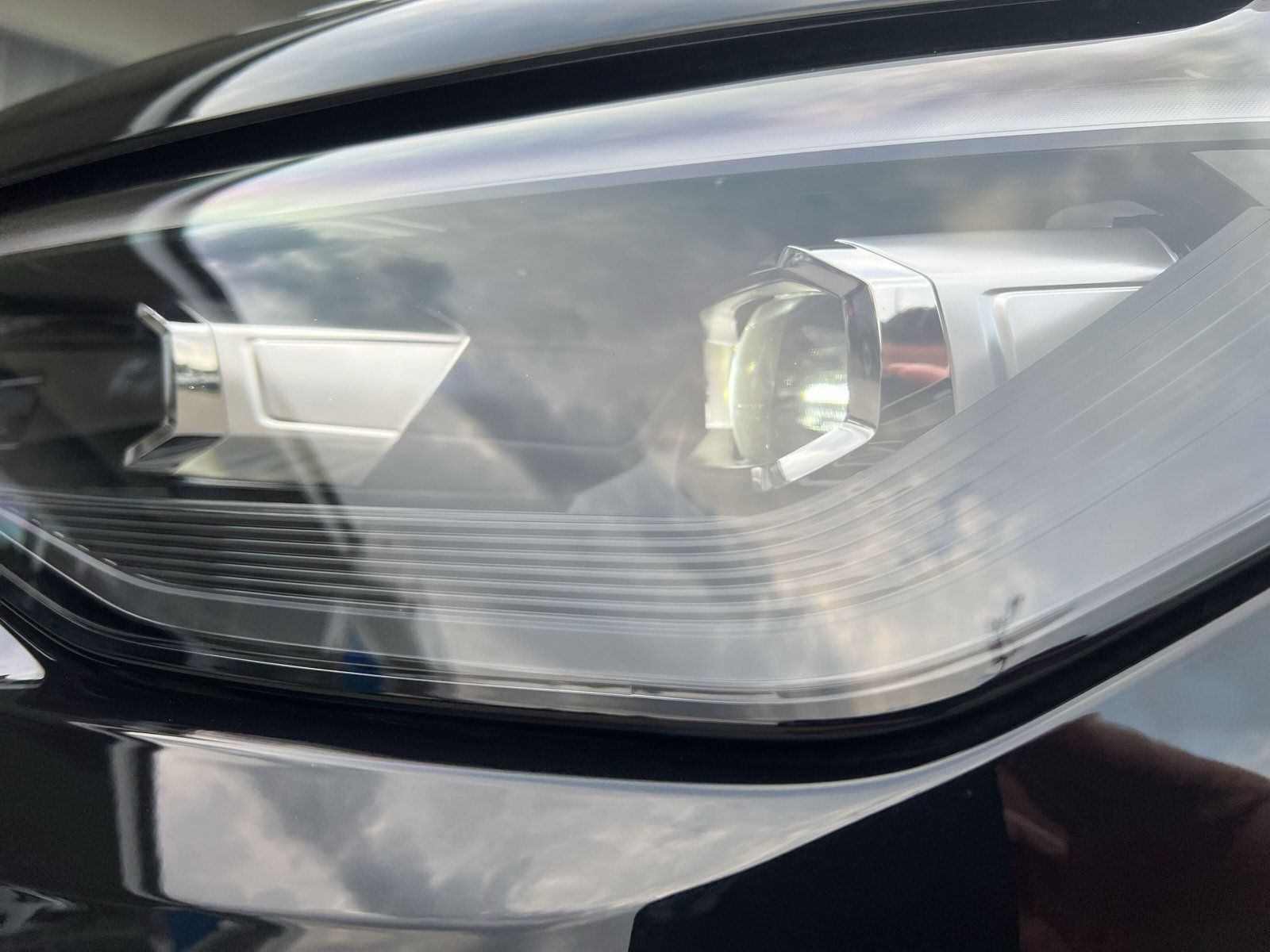 Volkswagen - Tiguan_33